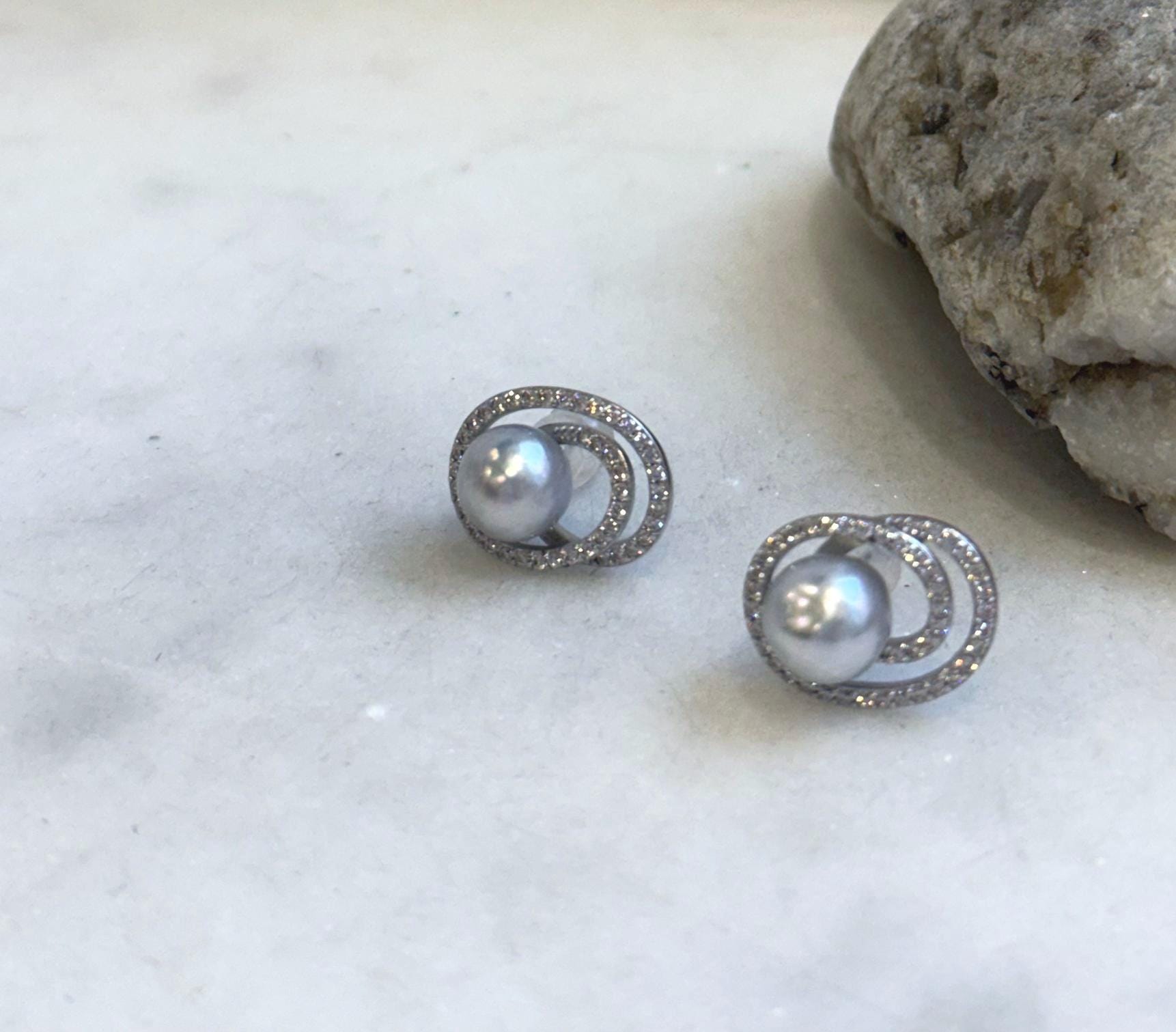 Elly’s 7.3mm Akoya ocean Blue silver pearls earings: Extreme luster mirrored, 1.2x1.5cm, s925 silver earrings. Pearl jewelry idea.