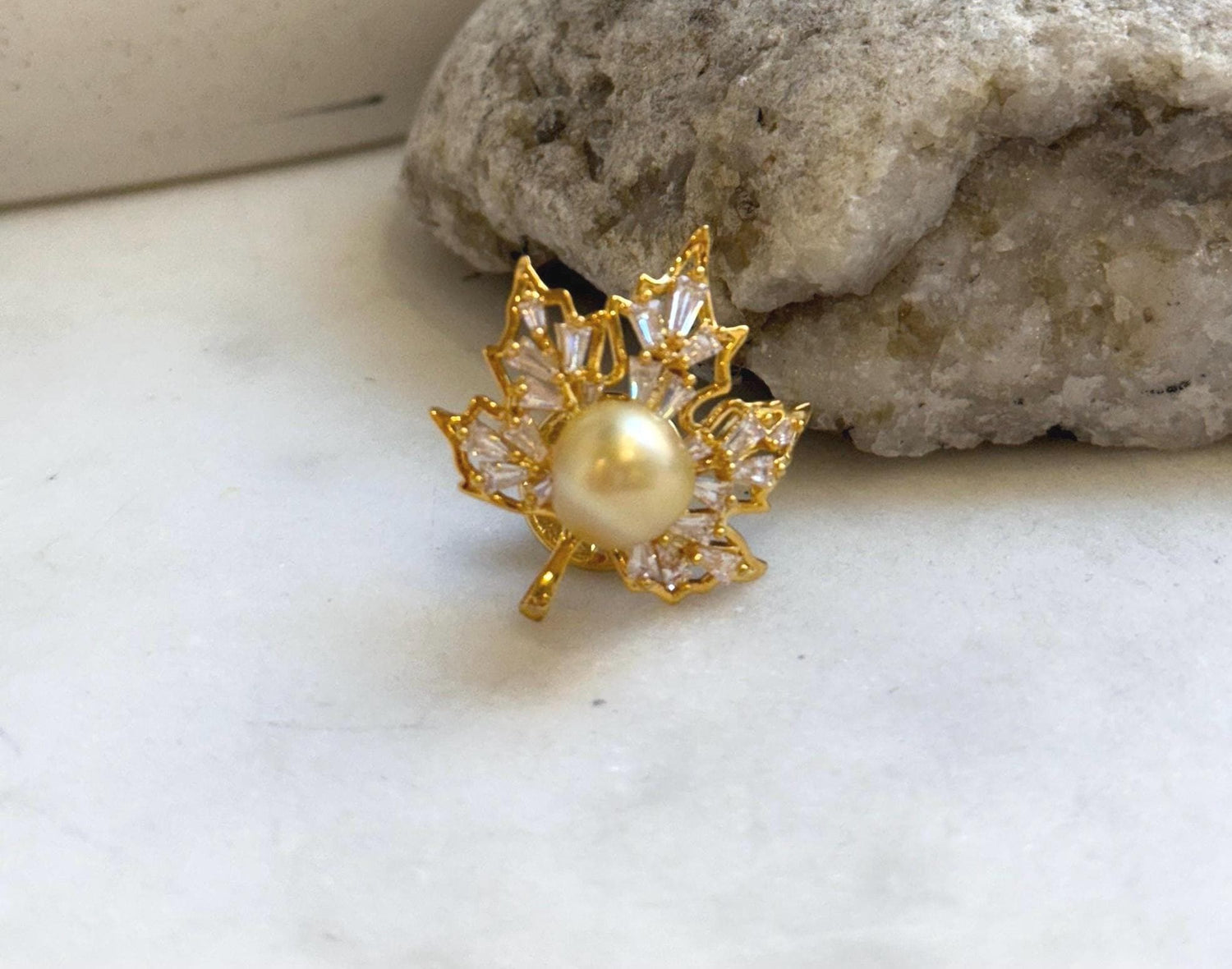 Elly’s South sea golden pearl Maple Leaf Small brooch: Extreme luster mirrored, 9mm, ultra gold pearl 2x2.1cm. Pearl jewelry idea