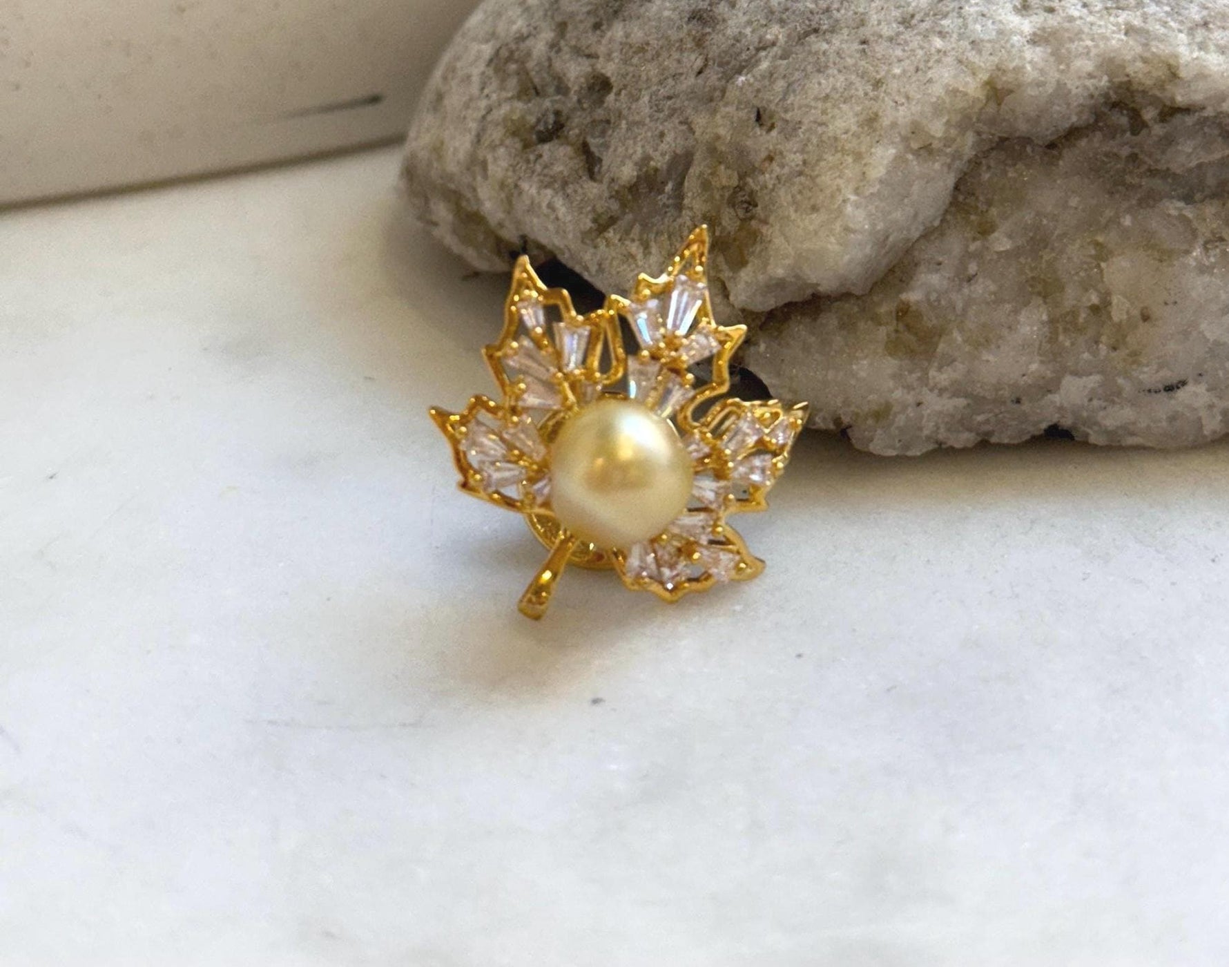 Elly’s South sea golden pearl Maple Leaf Small brooch: Extreme luster mirrored, 9mm, ultra gold pearl 2x2.1cm. Pearl jewelry idea