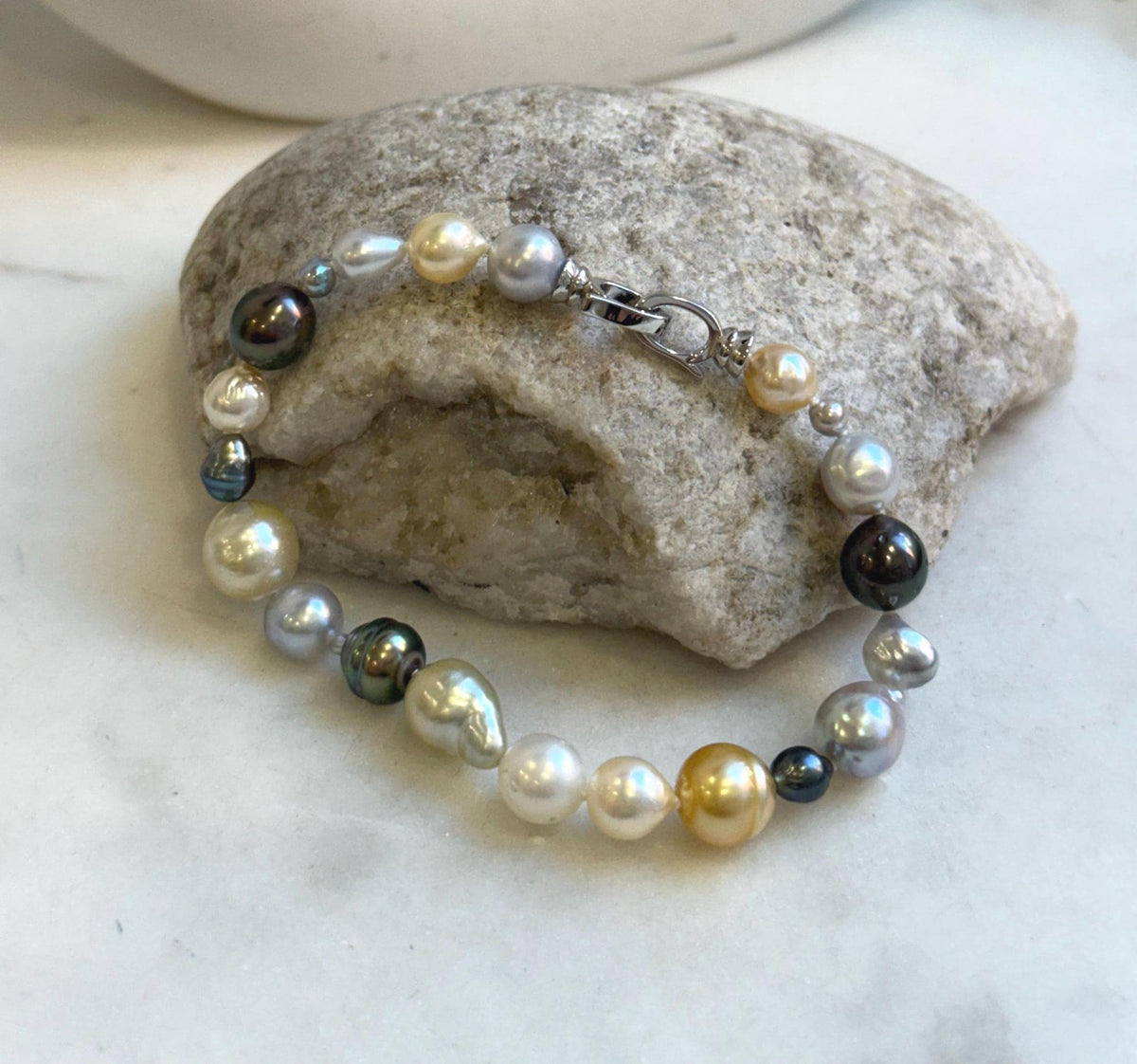 Elly’s Multicolor Ocean Pearls Bracelet: 21pcs South Sea Golden White Tahitian Akoya Pearls, Extreme luster, 3.8-9.6mm, 7.8” knot