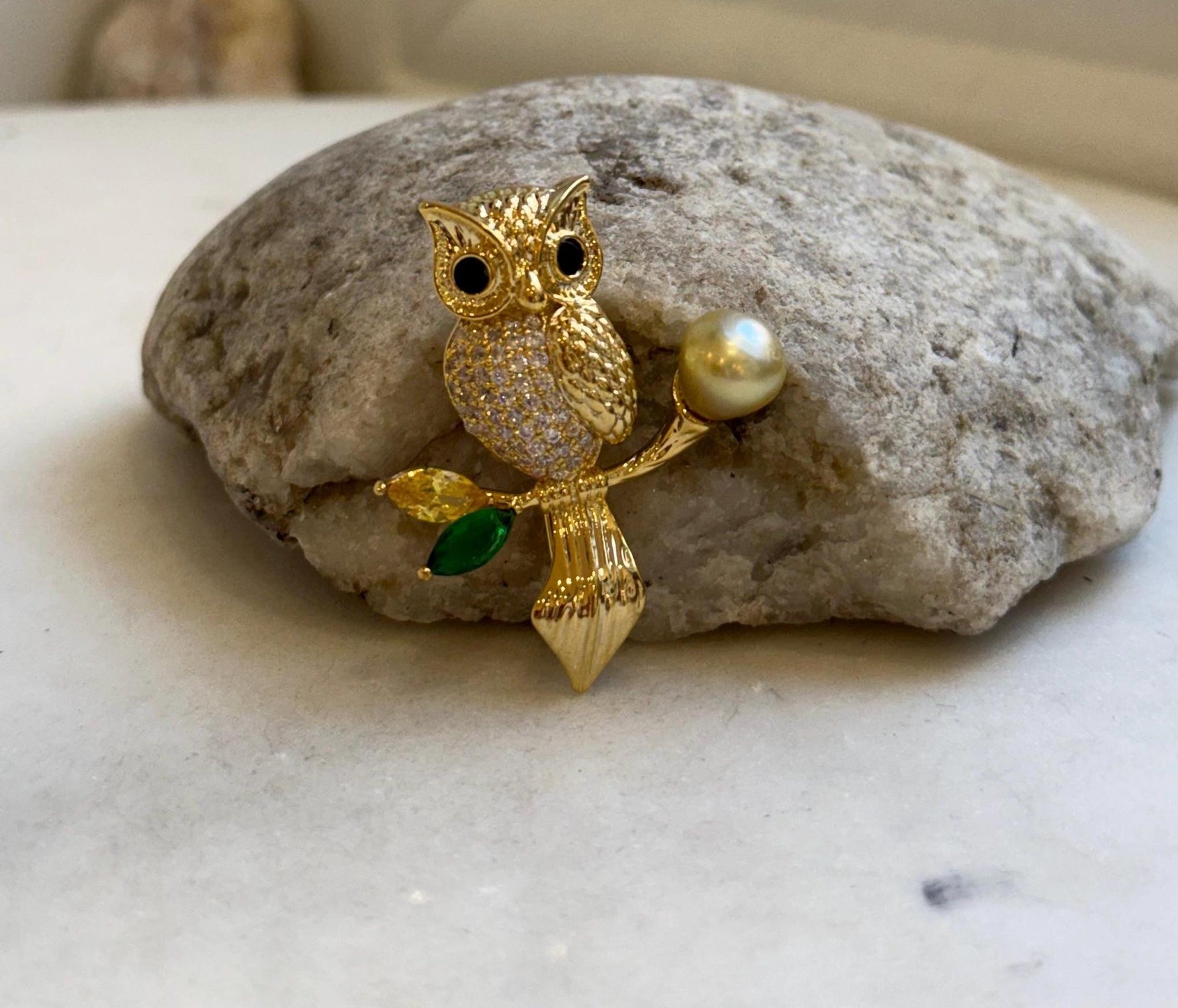 Elly’s South sea deep golden ocean pearl Owl brooch pendant 2in1: Extreme luster mirrored, 8.6mm, s925 silver chain not included. gift for her daily brooch