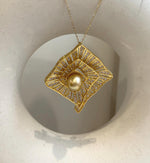 Elly’s South Sea ultra Gold Pearl Vintage Brooch Pendant 2in1: Strong luster, 10.1mm Pearl, 3.5x3.8cm, Gift for her holiday