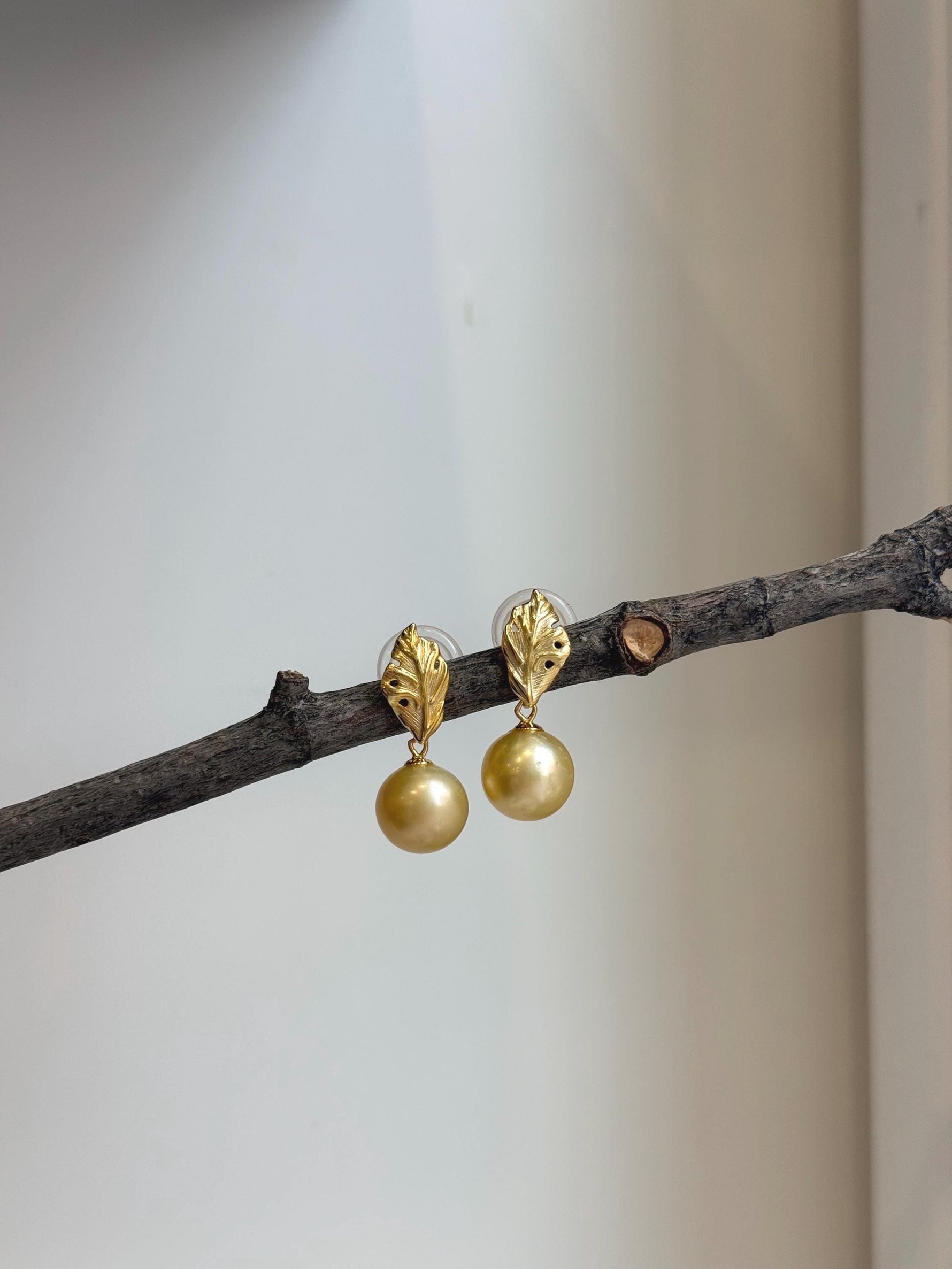 Elly’s 9.9mm South sea ultra gold ocean Pearls Leaf Earrings: Extreme luster mirrored, S925 silver cool earrings. Pearl jewelry Idea. gift for her Graduation