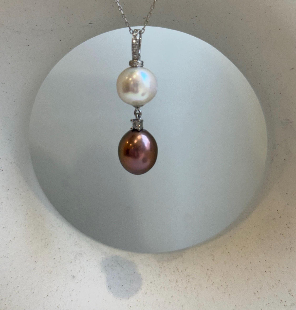 Elly’s Double 11.3-11.4mm Edison Pears Pendant: Extreme luster mirrored, white antique gold pearls, 4.1cm, s925 silver necklace set.