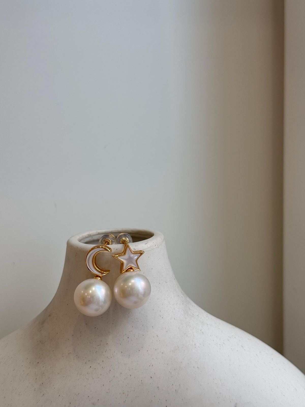 Elly’s 12.2mm Edison white Pearls Star Moon Earrings: Extreme luster Mirrored, 2.2cm high, S925 silver earrings. cute earrings