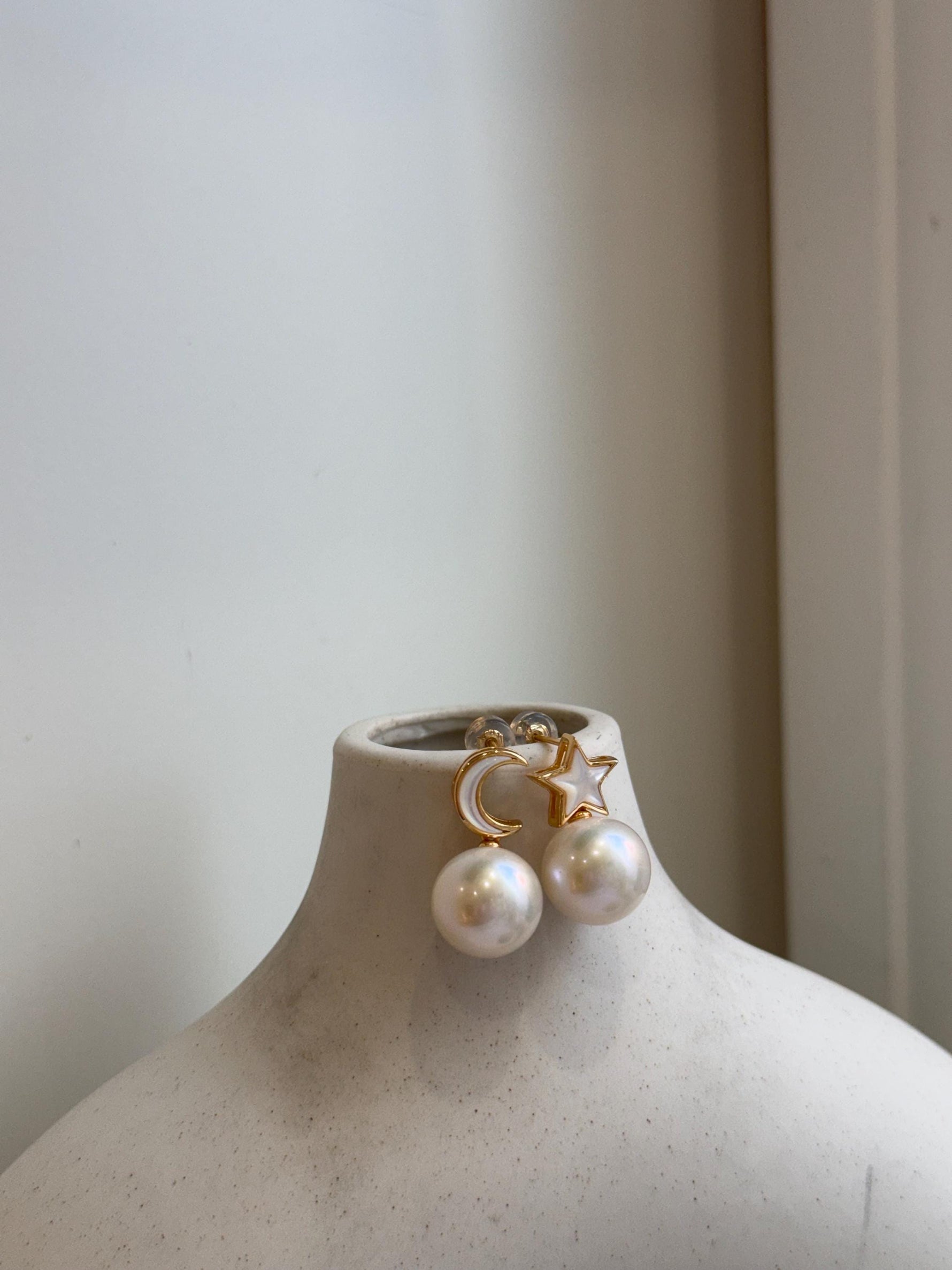 Elly’s 12.2mm Edison white Pearls Star Moon Earrings: Extreme luster Mirrored, 2.2cm high, S925 silver earrings.