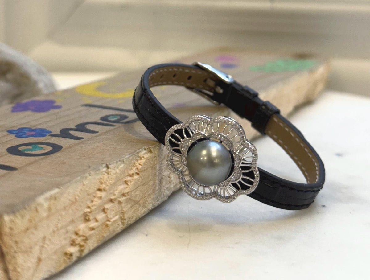 Elly’s 11.3mm Tahitian Platinum Ocean Pearl Genius Leather Strap Bracelet: extreme luster mirrored, for 6.1”- 8” wrist.