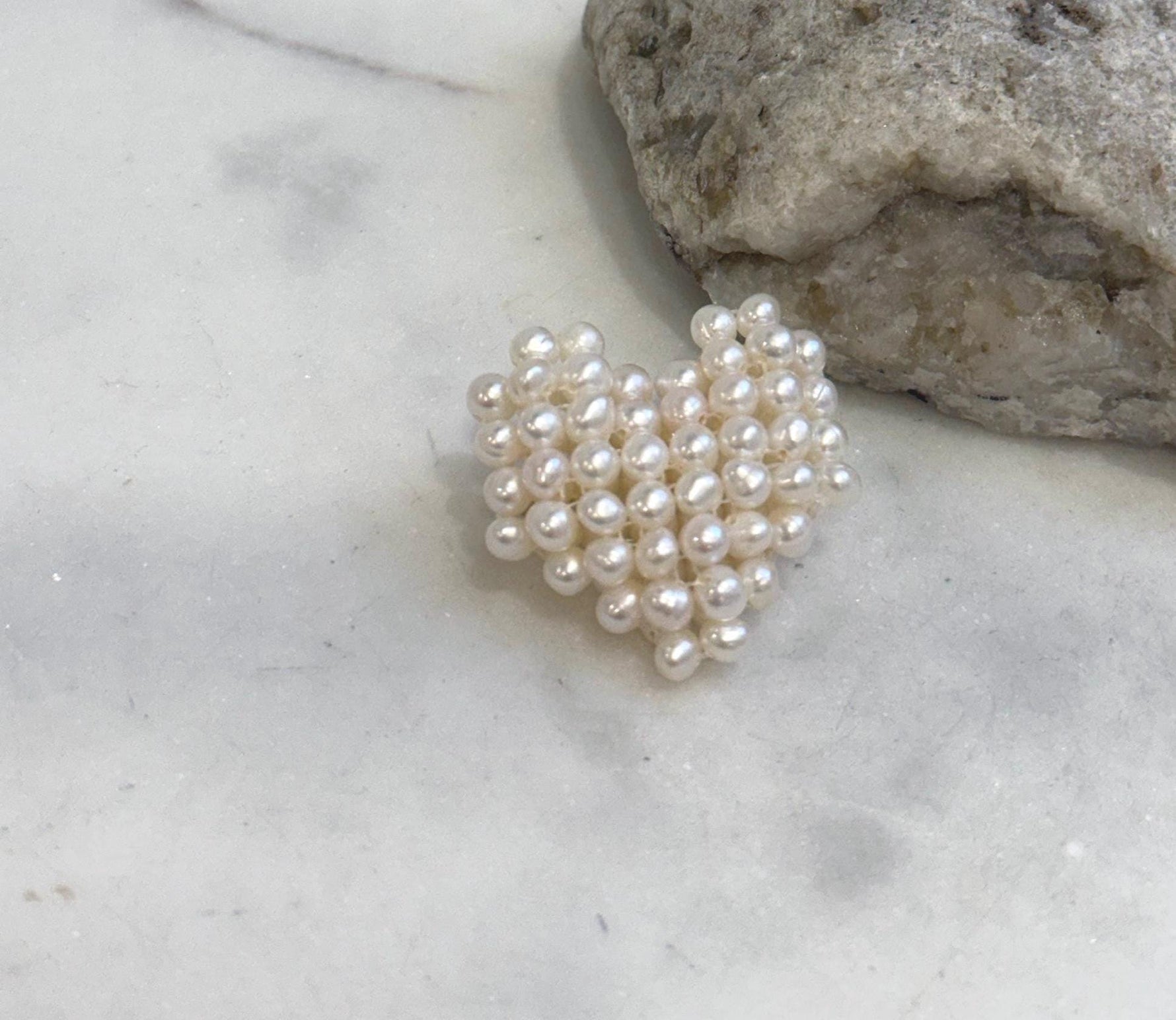 Elly’s Ivory Keshi Pearls 3D heart Vintage Brooch: Extreme luster, 4-5mm, 3.1x3.4cm. daily pearl brooch