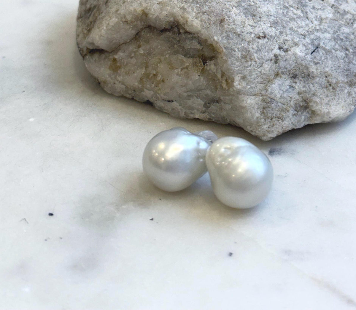 Elly’s Australian white baroque ocean Pearls minimalist earrings studs: Extreme luster, To 16.9mm, s925 silver earrings Studs.