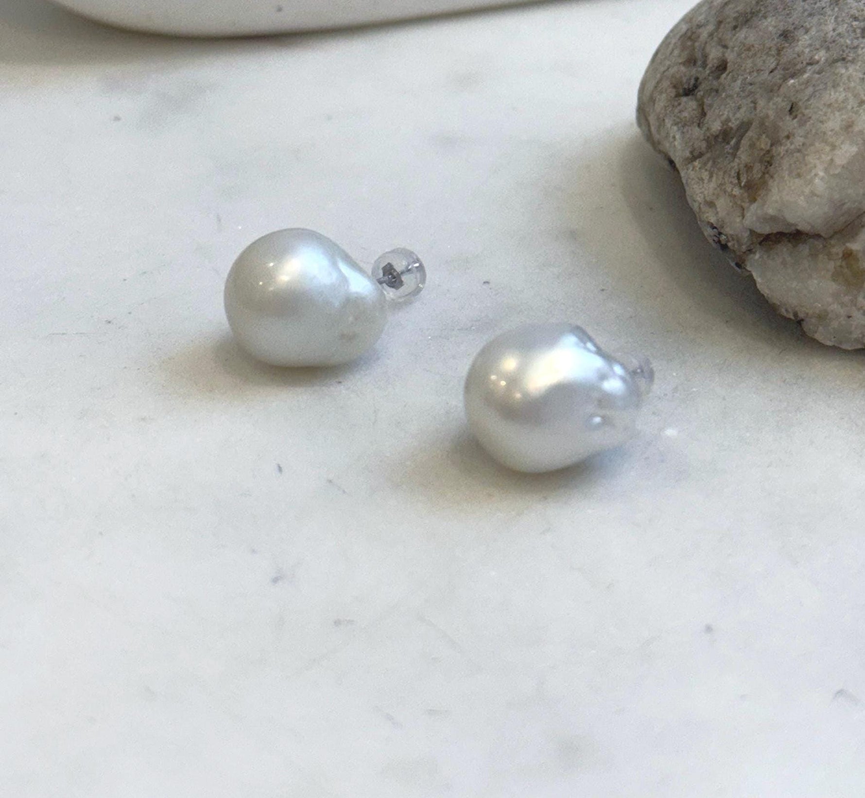 Elly’s Australian white baroque ocean Pearls minimalist earrings studs: Extreme luster, To 16.9mm, s925 silver earrings Studs.