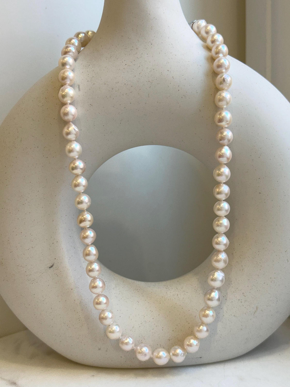 Elly’s 7.7-8.7mm 47pcs Akoya Ivory w/ pink hue ocean pearls necklace choker: Extreme luster mirrored, knotted, 18.2”, S925 silver necklace. gift for her
