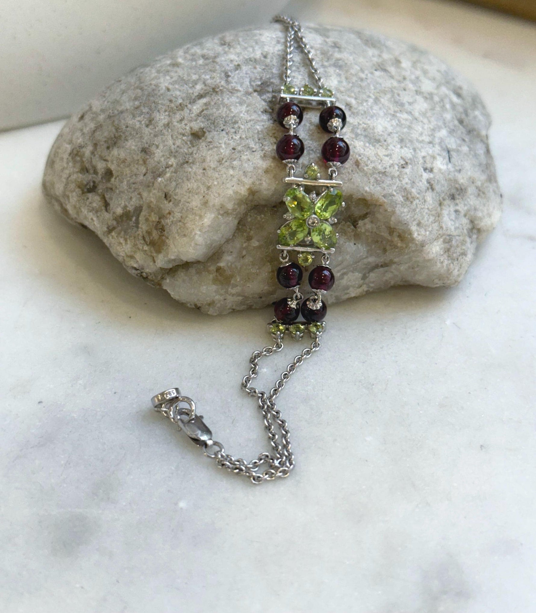 Elly’s Genius Gemstone Garnet Olivine Braclet, 1cm wide, 7.5”, S925 silver bracelet set, with extra S925 silver magnetic clips. gift for her daily bracelet