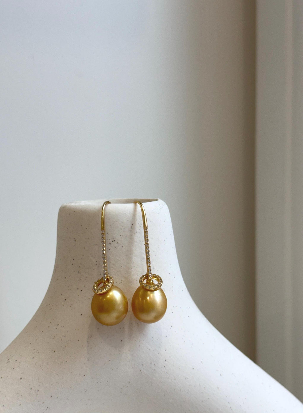 Elly’s 10.9mm Genius South sea deep gold ocean Pearls Earrings hooks: Extreme luster, 3.7cm, S925 silver w/gold plated earrings hooks. gift for her