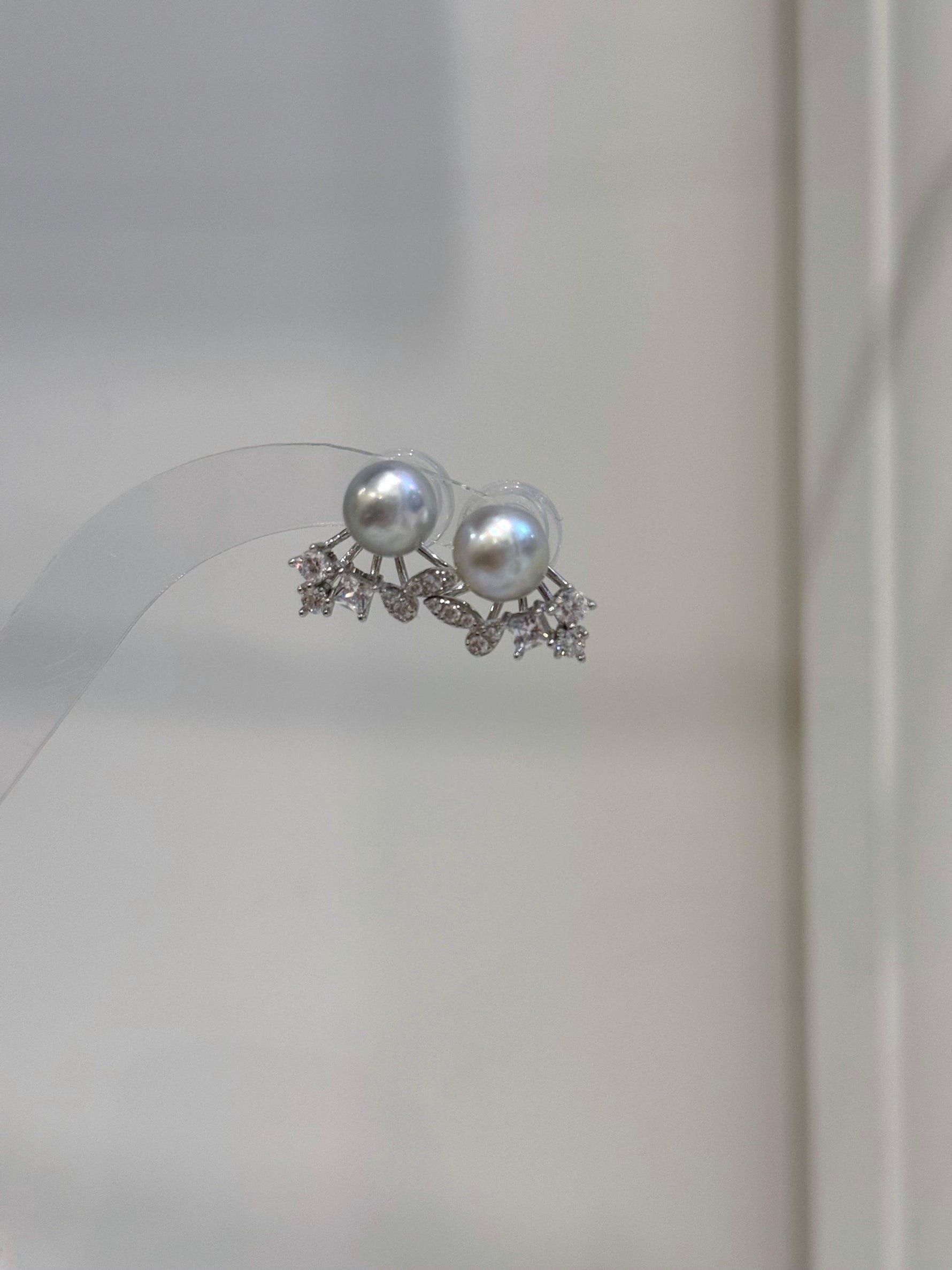 Elly’s Set of 8.4mm Akoya Ocean Pearls Earrings Studs and Jacket: Extreme luster Mirrored, S925 silver Earrings jacket and studs.