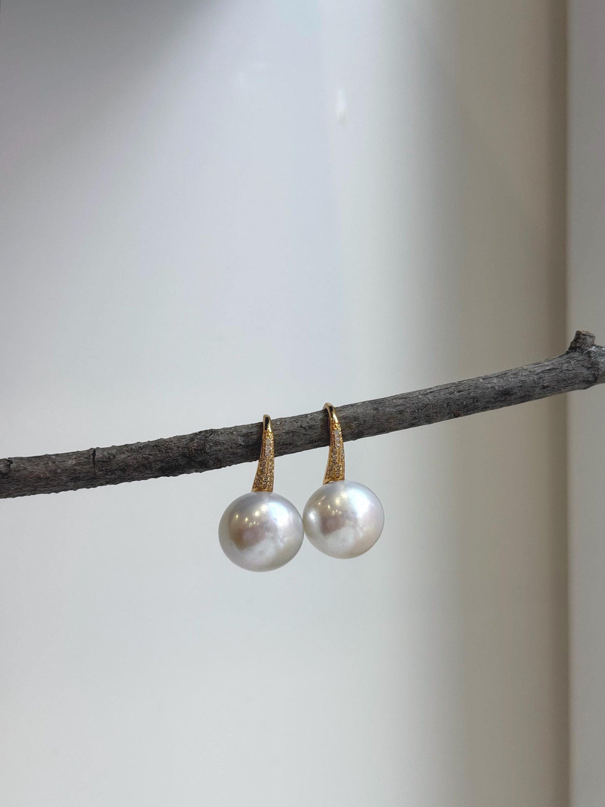 Elly’s 14.4mm White Edison Pearls High heel Earrings Hooks: Extreme luster Mirrored, 2.6cm high, S925 silver earrings hooks. gift for her party