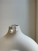 Elly’s 11.5mm White Edison Pearls Earrings: Extreme luster Mirrored, 2.1cm high, S925 silver cool earrings.Pearl Jewelry Idea, gift for her