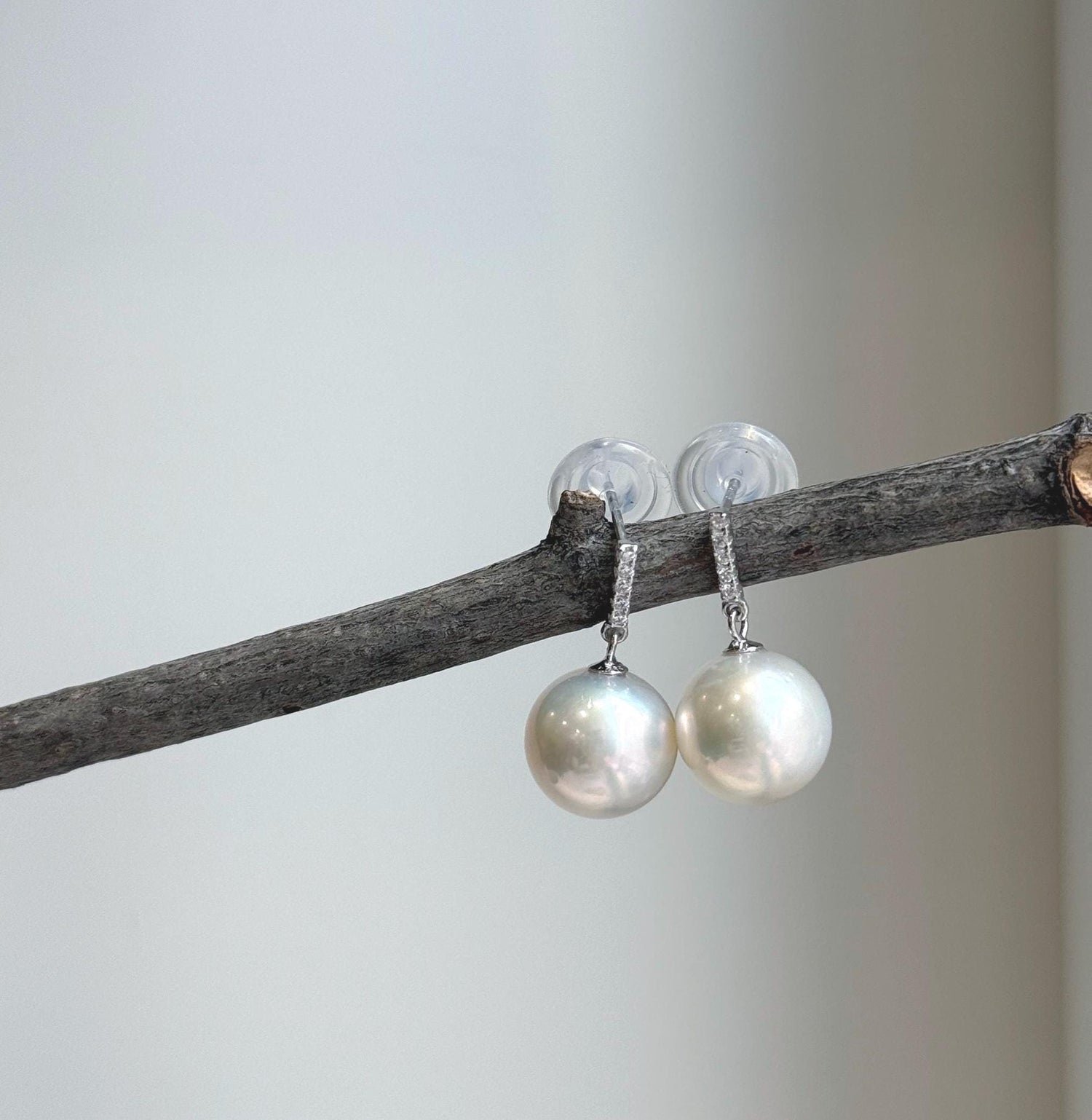 Elly’s 11.5mm White Edison Pearls Earrings: Extreme luster Mirrored, 2.1cm high, S925 silver cool earrings.Pearl Jewelry Idea
