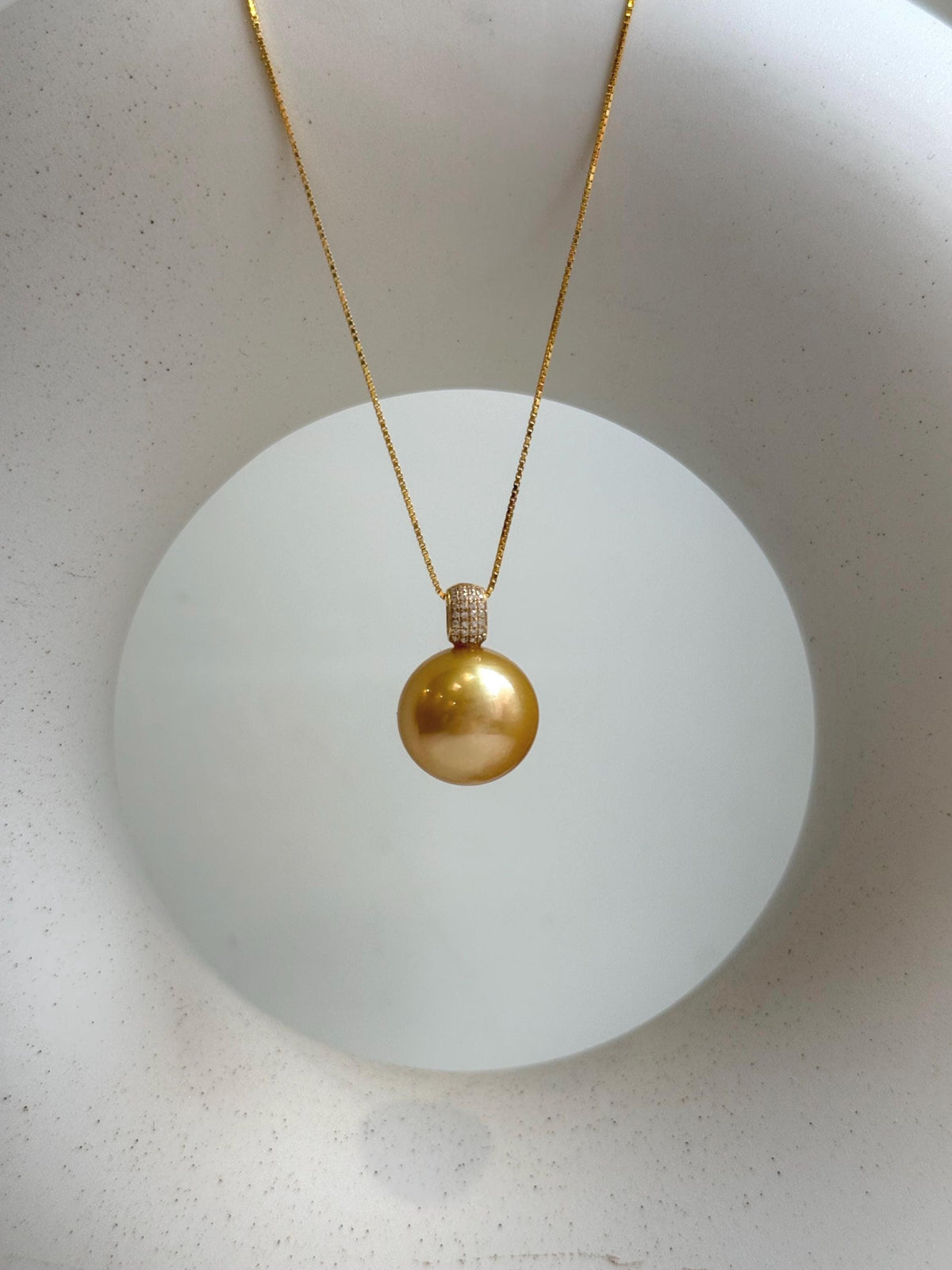 Elly’s 14mm Au750 18K Gold Huge South Sea deep Golden Ocean Pearl Pendant: Extreme luster mirrored effect, 18k real gold pendant. gift for her Valentine’s Day