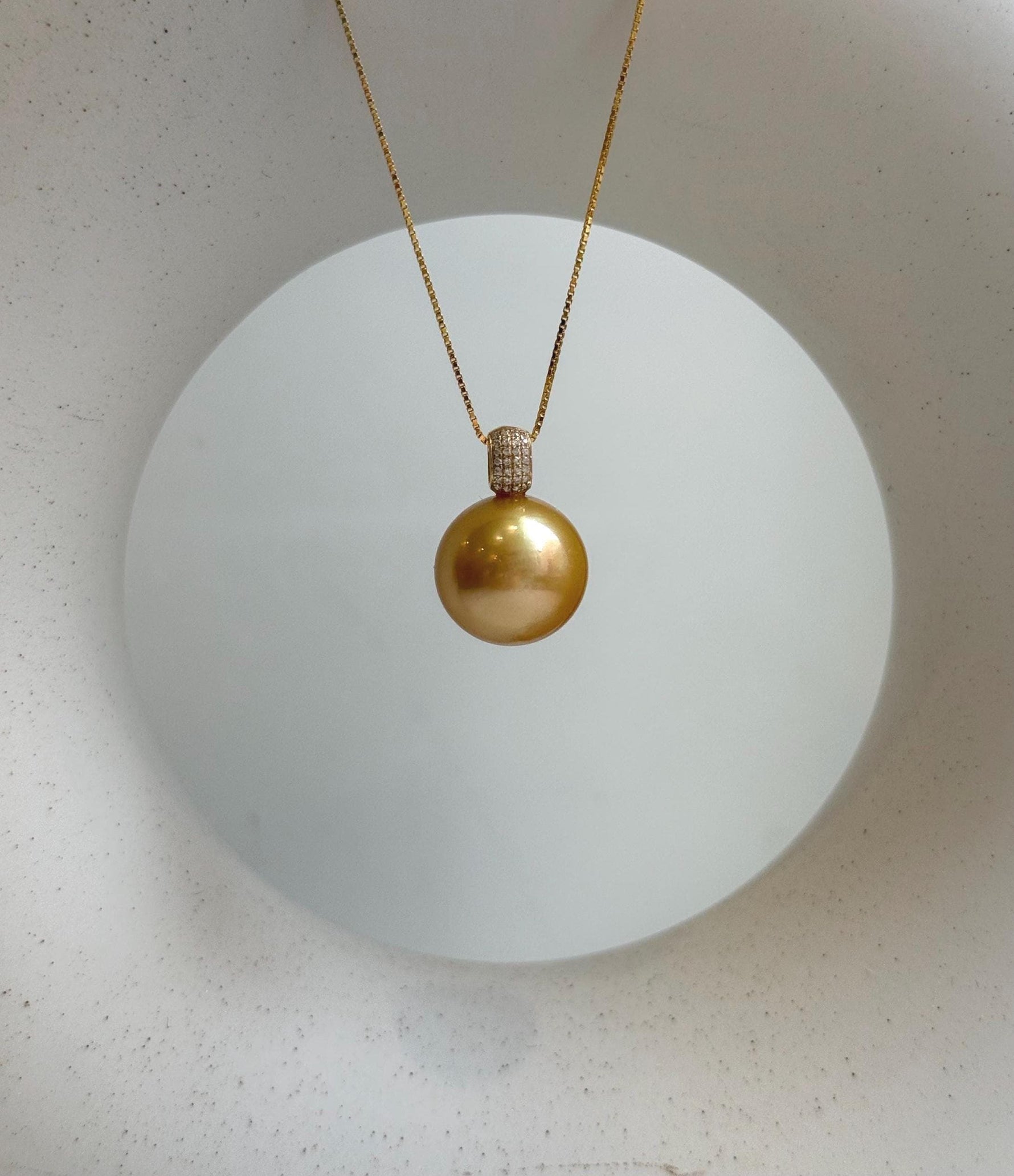 Elly’s 14mm Au750 18K Gold Huge South Sea deep Golden Ocean Pearl Pendant: Extreme luster mirrored effect, 18k real gold pendant. gift for her Valentine’s Day
