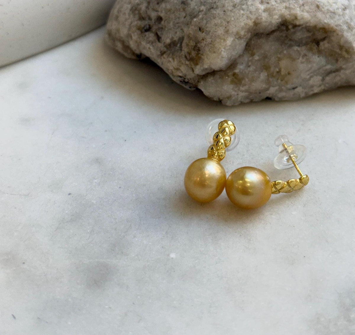 Elly’s 10.6mm South sea ultra golden ocean Pearls Earrings: Extreme luster mirrored, 2.3cm high, S925 silver cool earrings.