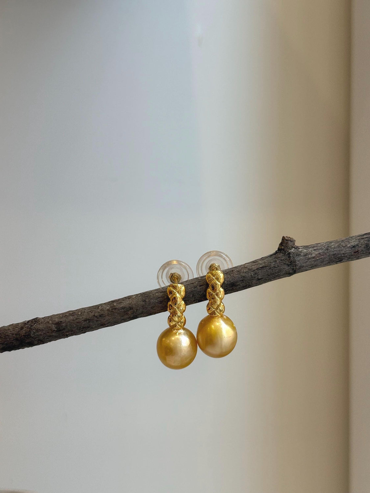 Elly’s 10.6mm South sea ultra golden ocean Pearls Earrings: Extreme luster mirrored, 2.3cm high, S925 silver cool earrings.gift for her