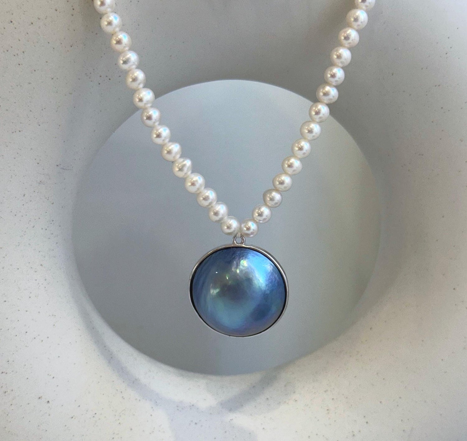 Elly’s 23mm huge blue iridescent Ocean Round Mabe Pearl Pendant white pearls necklace: Extreme luster, S925 Silver base pendant Necklace Set