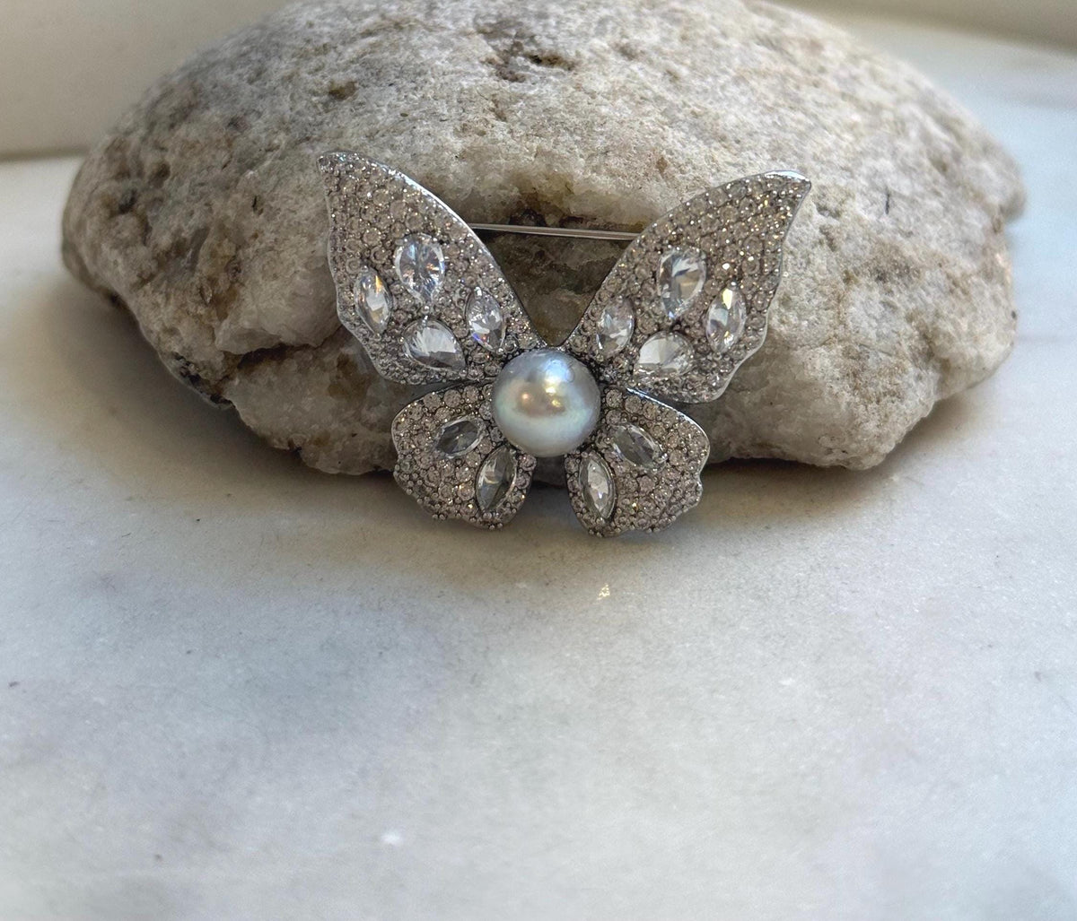Elly’s Akoya blue silver ocean pearl butterfly  brooch pendant 2in1: Extreme luster mirrored pearl brooch, gift for her