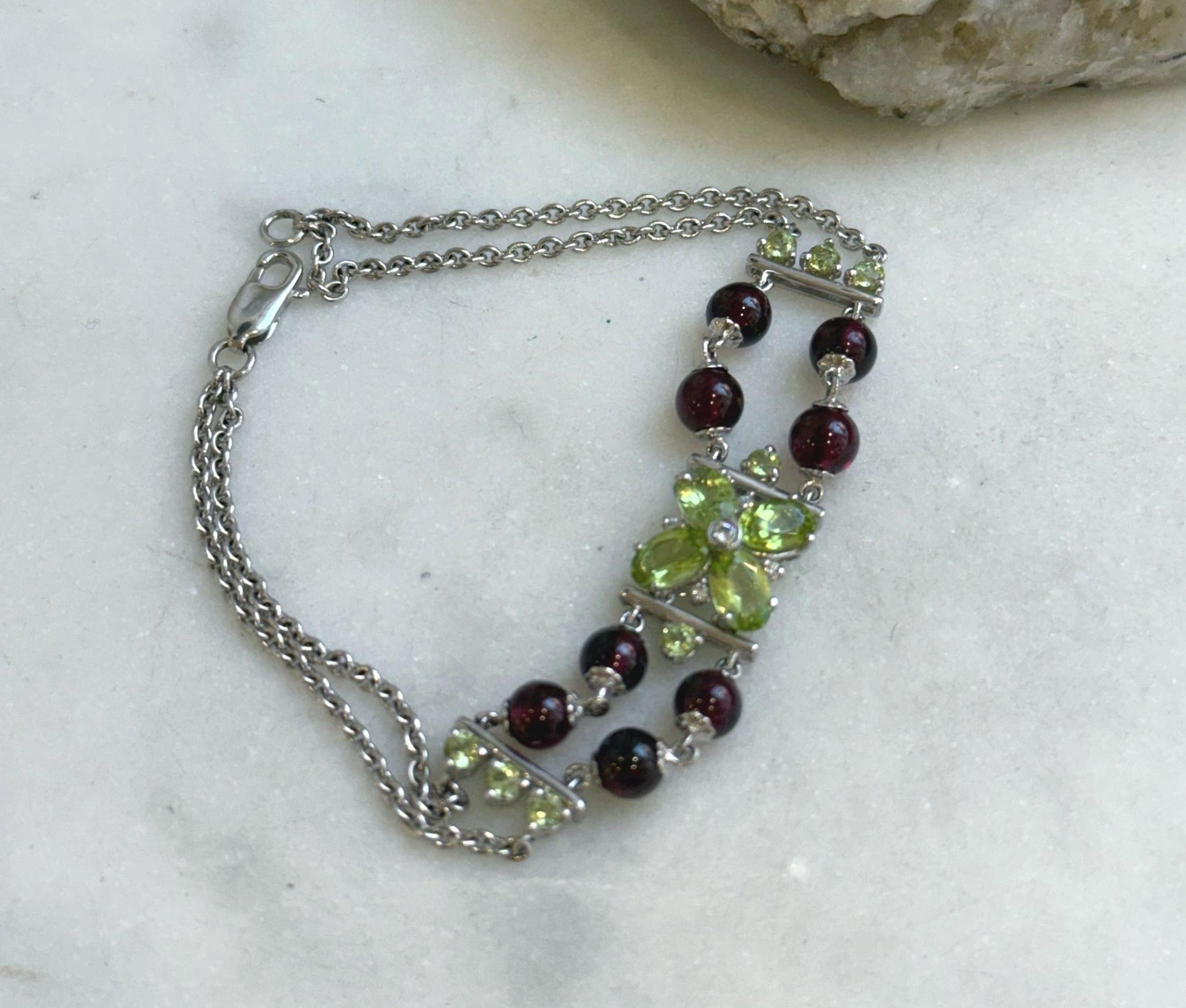Elly’s Genius Gemstone Garnet Olivine Braclet, 1cm wide, 7.5”, S925 silver bracelet set, with extra S925 silver magnetic clips. gift for her birthday