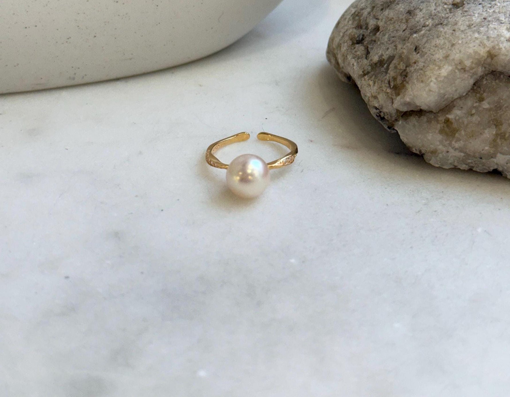 Elly’s 8.7mm Akoya ivory ocean pearl Ring: Extreme luster mirrored, s925 silver adjustable ring. Pearl Jewelry Idea.