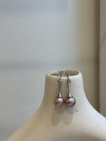 Elly’s 10.3mm Edison Rose mauve earrings: Extreme luster mirrored, S925 silver earrings.