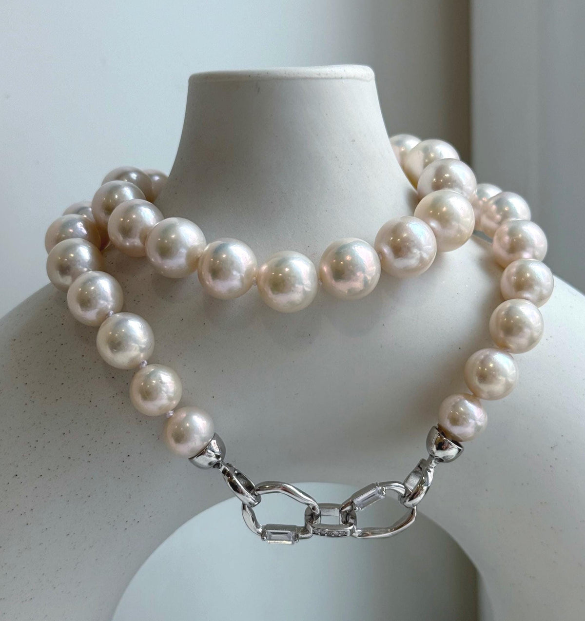 Elly’s 41pcs Top quality light rose round Edison Pearls Necklace Strand: Extreme luster mirrored, 8.5-11.1mm, 18.8”, S925 silver necklace. gift for her Valentine’s Day