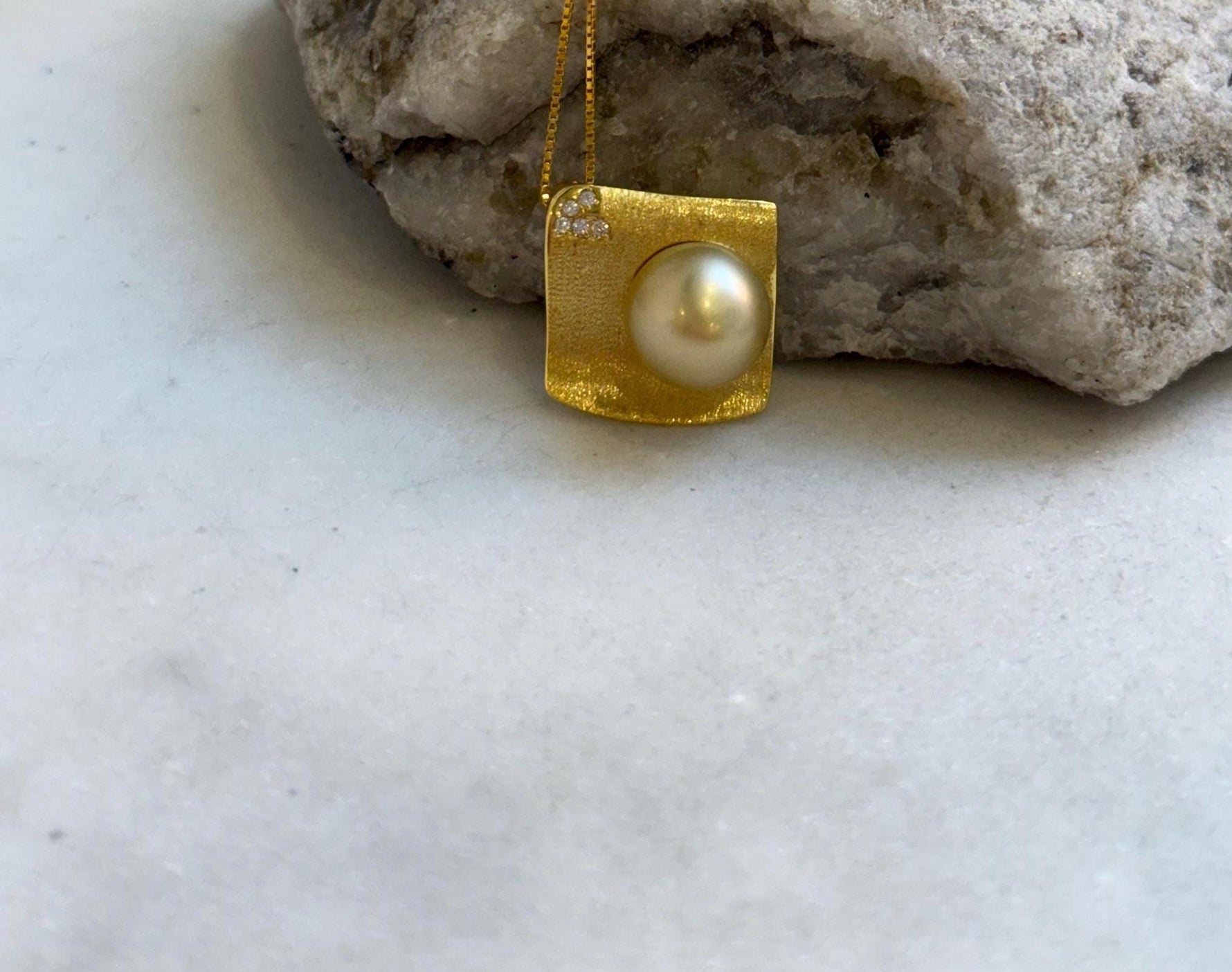 Elly’s 10mm South sea ultra gold Pearl pendant: Extreme luster mirrored, 2x2cm, S925 silver Vintage pendant chain set. gift for her