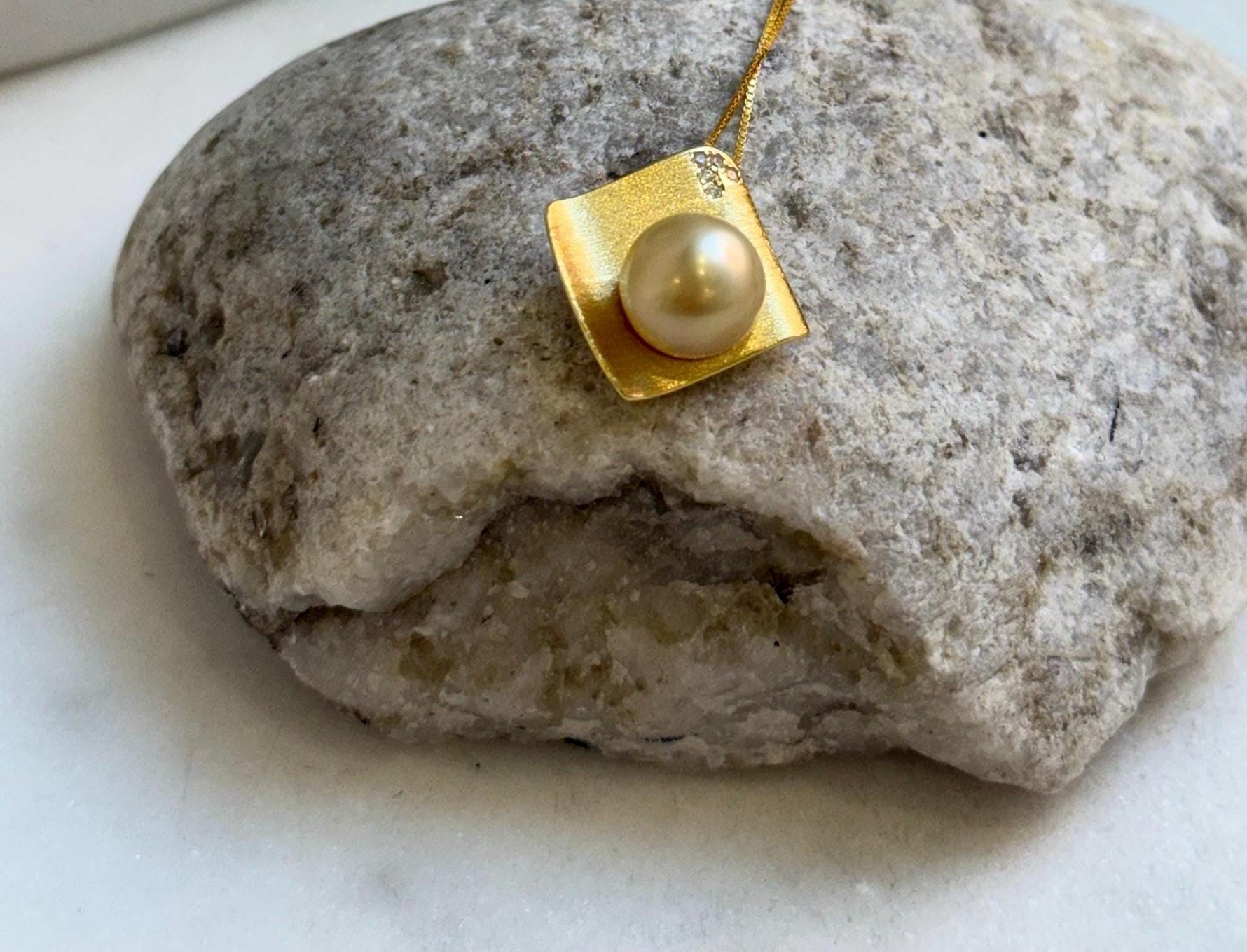 Elly’s 10mm South sea ultra gold Pearl pendant: Extreme luster mirrored, 2x2cm, S925 silver Vintage pendant chain set. gift for her
