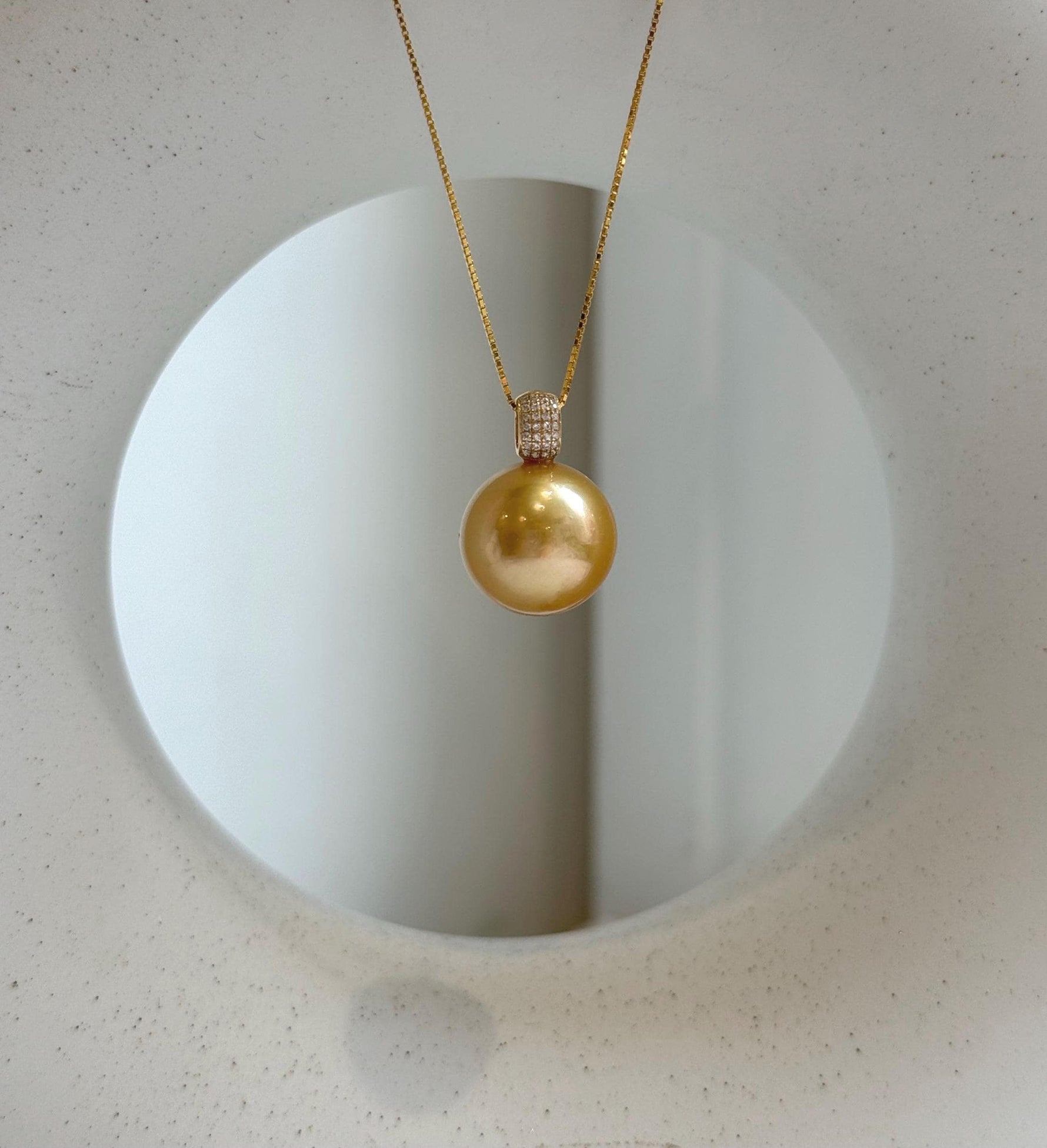 Elly’s 14mm Au750 18K Gold Huge South Sea deep Golden Ocean Pearl Pendant: Extreme luster mirrored effect, 18k real gold pendant. gift for her Valentine’s Day