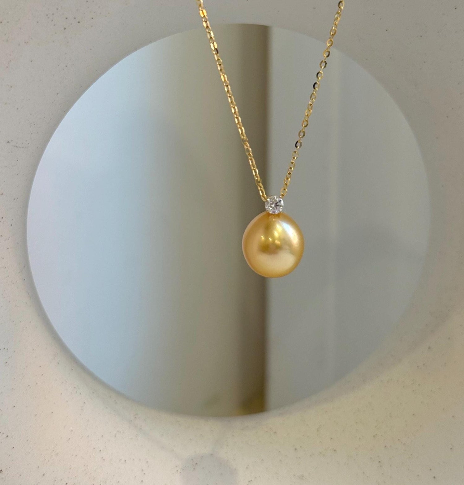 Elly’s Au750 18k gold South sea golden Pearl pendant: Extreme luster mirrored, 10.4mm, 1.4cm high, 18k gold pendant S925 silver chain set. gift for her anniversary