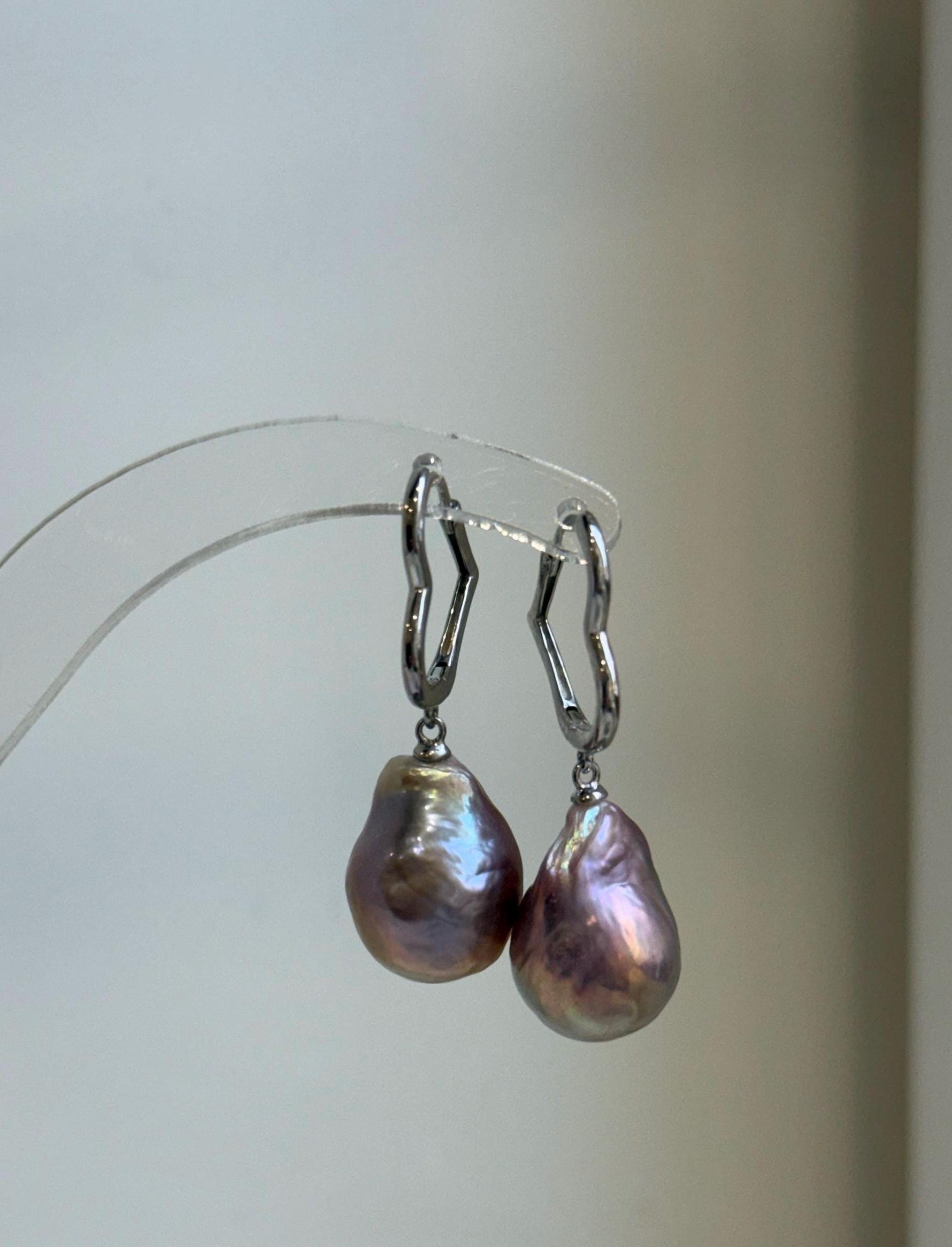 Elly’s Freshwater baroque pearls Heart Earrings: Extreme luster mirrored, Rose Iridescent, to 18mm, S925 silver earrings.Pearl Jewelry Idea. Gift for her