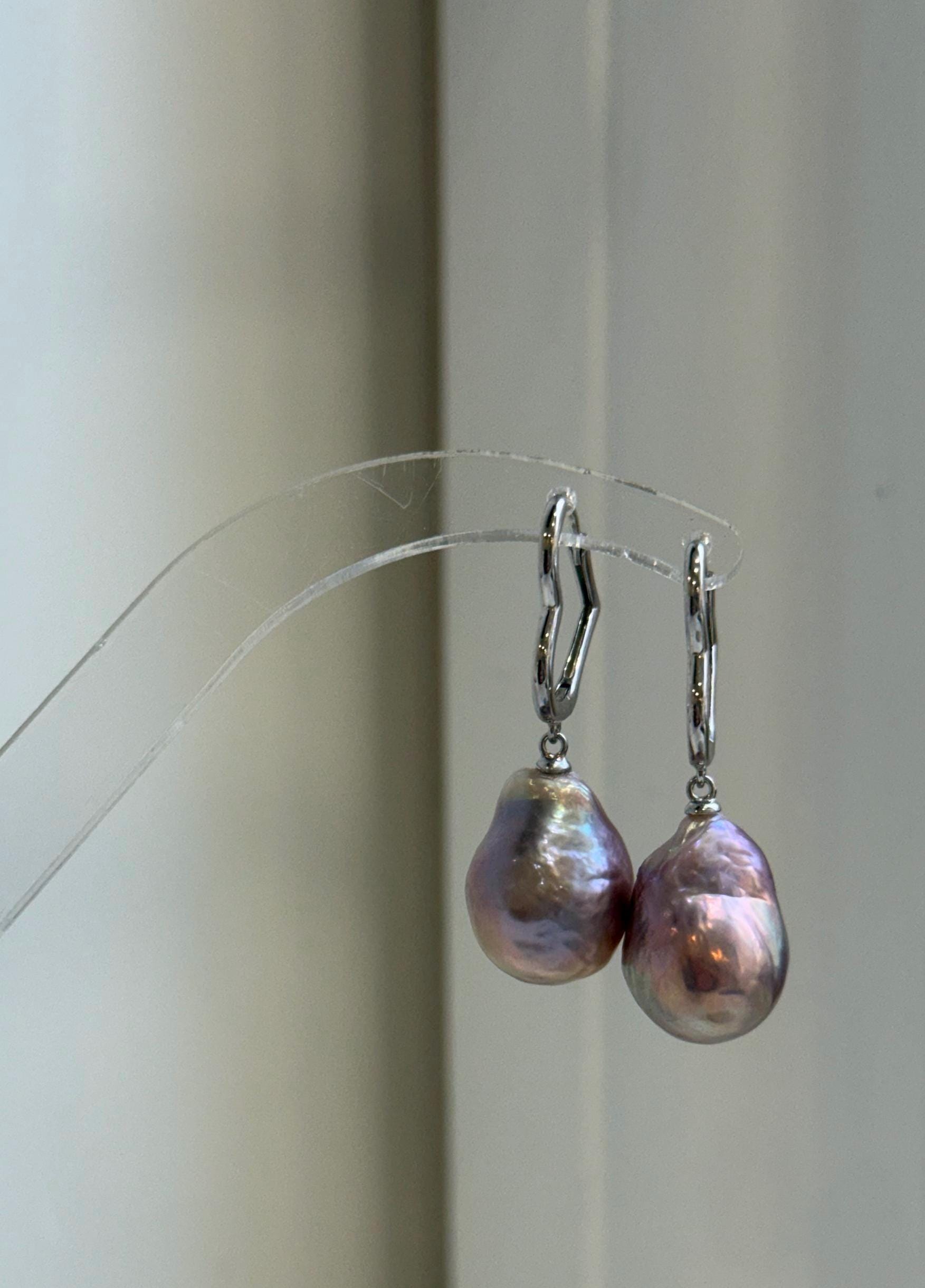 Elly’s Freshwater baroque pearls Heart Earrings: Extreme luster mirrored, Rose Iridescent, to 18mm, S925 silver earrings.Pearl Jewelry Idea.