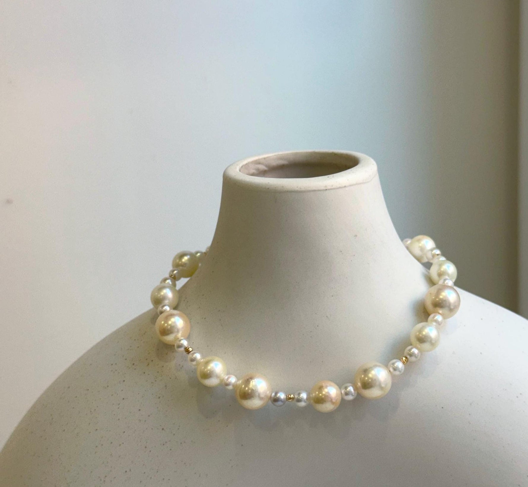 Elly’s Au750 18K gold Akoya Ocean Pearls Bracelet: Extreme luster Mirrored effect, 3.4-7.9mm, 18k Gold beads clips, 7.7” long. gift for her anniversary
