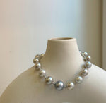 Elly’s Au750 18K gold 14pcs Tahitian Akoya Ocean Pearls Bracelet: Extreme luster Mirrored effect, 6.9-10.7mm, 18k Gold bracelet, 7.8” long, gift for her anniversary