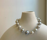 Elly’s Au750 18K gold 14pcs Tahitian Akoya Ocean Pearls Bracelet: Extreme luster Mirrored effect, 6.9-10.7mm, 18k Gold bracelet, 7.8” long, gift for her