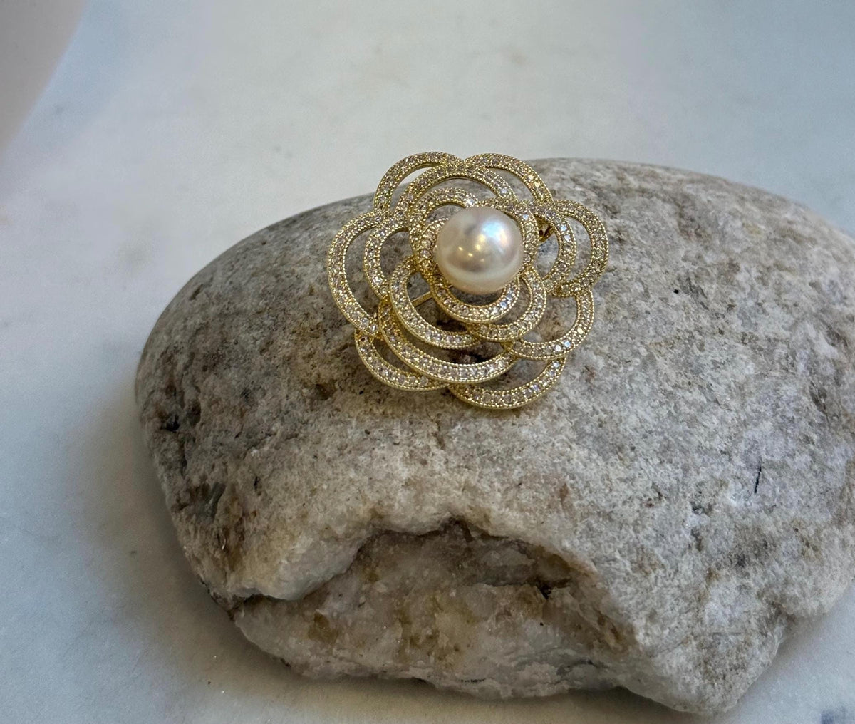 Elly’s 9.9mm Genius Huge Akoya Ivory ocean Pearl Floral Brooch: Extreme luster mirrored, 3.5cm dia. gift for her