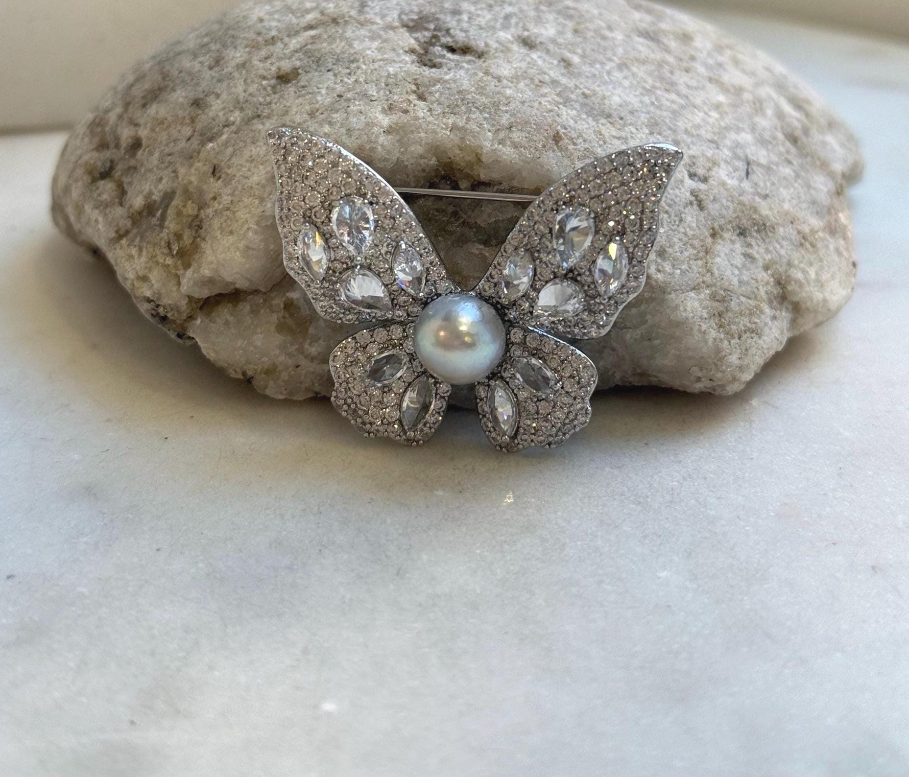 Elly’s Akoya blue silver ocean pearl butterfly  brooch pendant 2in1: Extreme luster mirrored pearl brooch, gift for her anniversary