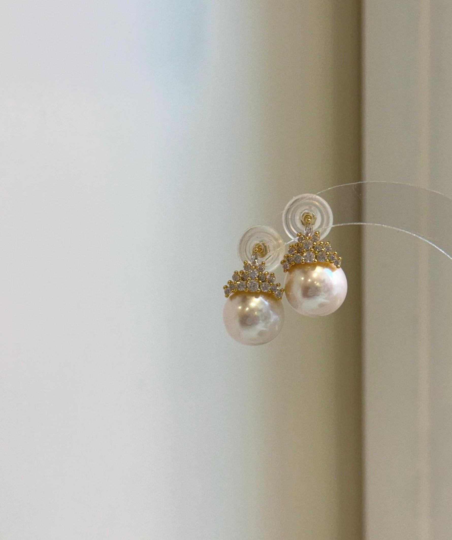 Elly’s 12.1mm Edison white Pearls pink hue Crown Earrings: Extreme luster Mirrored, 2cm high, S925 silver earrings.gift for her statement