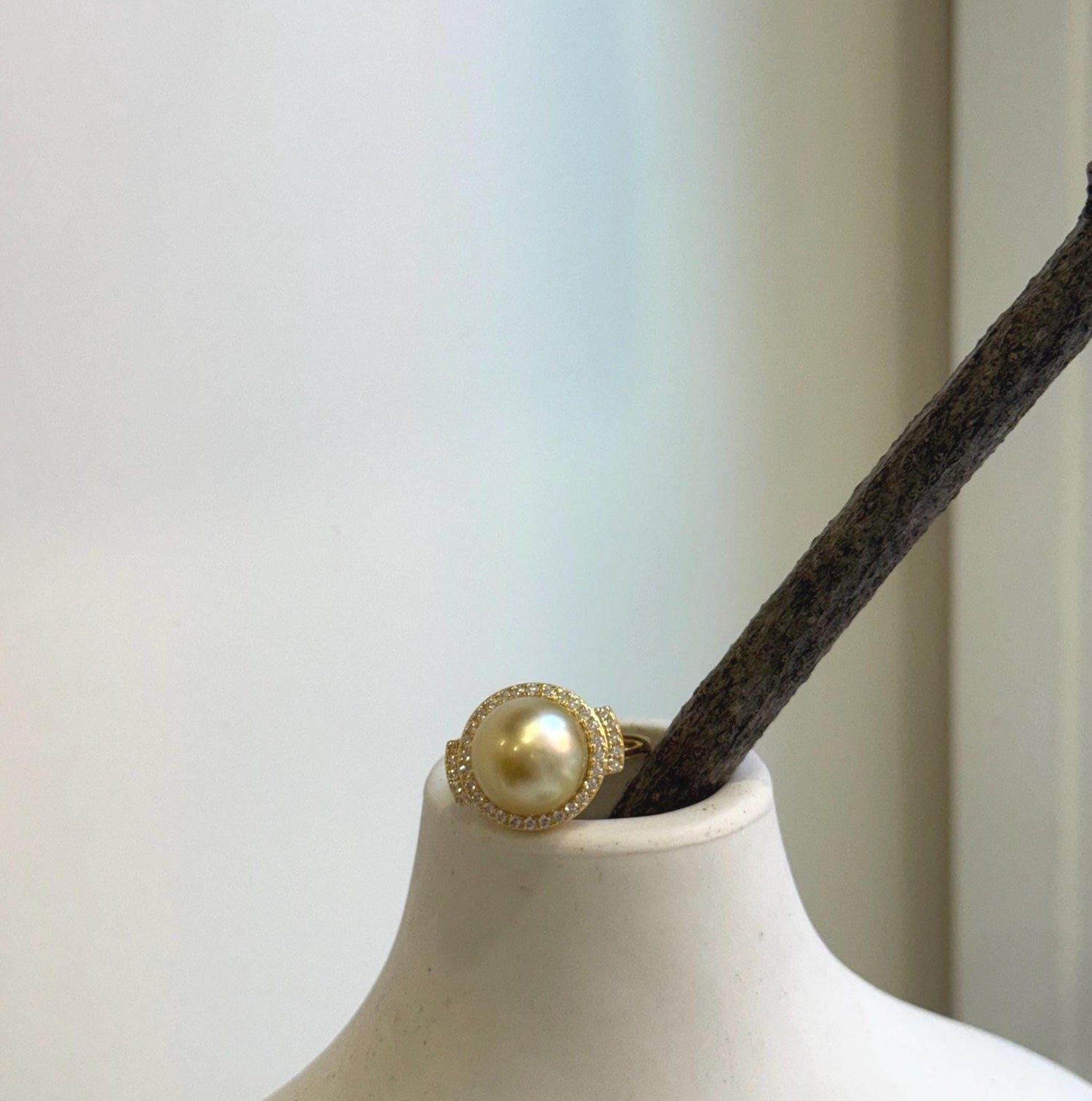 Elly’s 11.1mm South sea Ultra gold ocean pearl Ring: Extreme luster mirrored, S925 silver with gold plated adjustable Vintage Ring.Gift for her