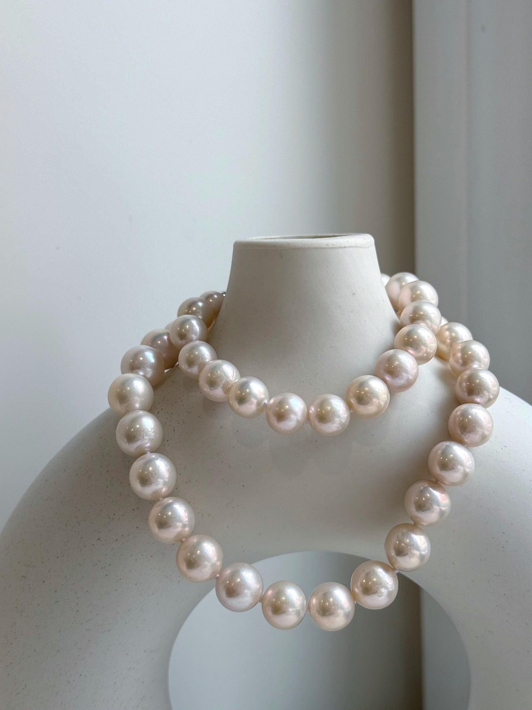 Elly’s 41pcs Top quality light rose round Edison Pearls Necklace Strand: Extreme luster mirrored, 8.5-11.1mm, 18.8”, S925 silver necklace. gift for her Valentine’s Day