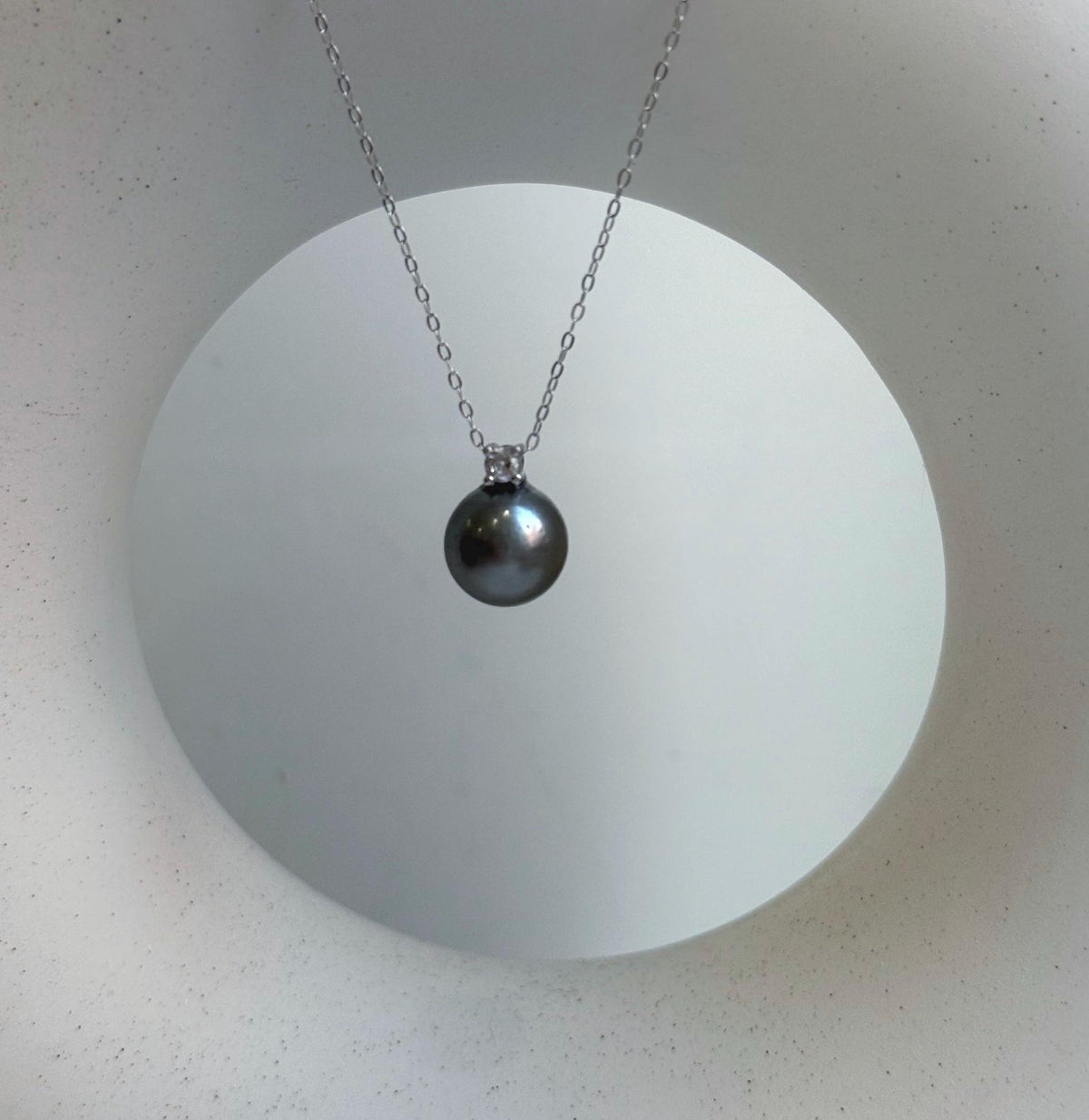 Elly’s 10.6mm Tahitian dark platinum ocean pearl pendant: Extreme luster mirrored, 1.4cm high, S925 silver pendant, chain set. gift for her birthday