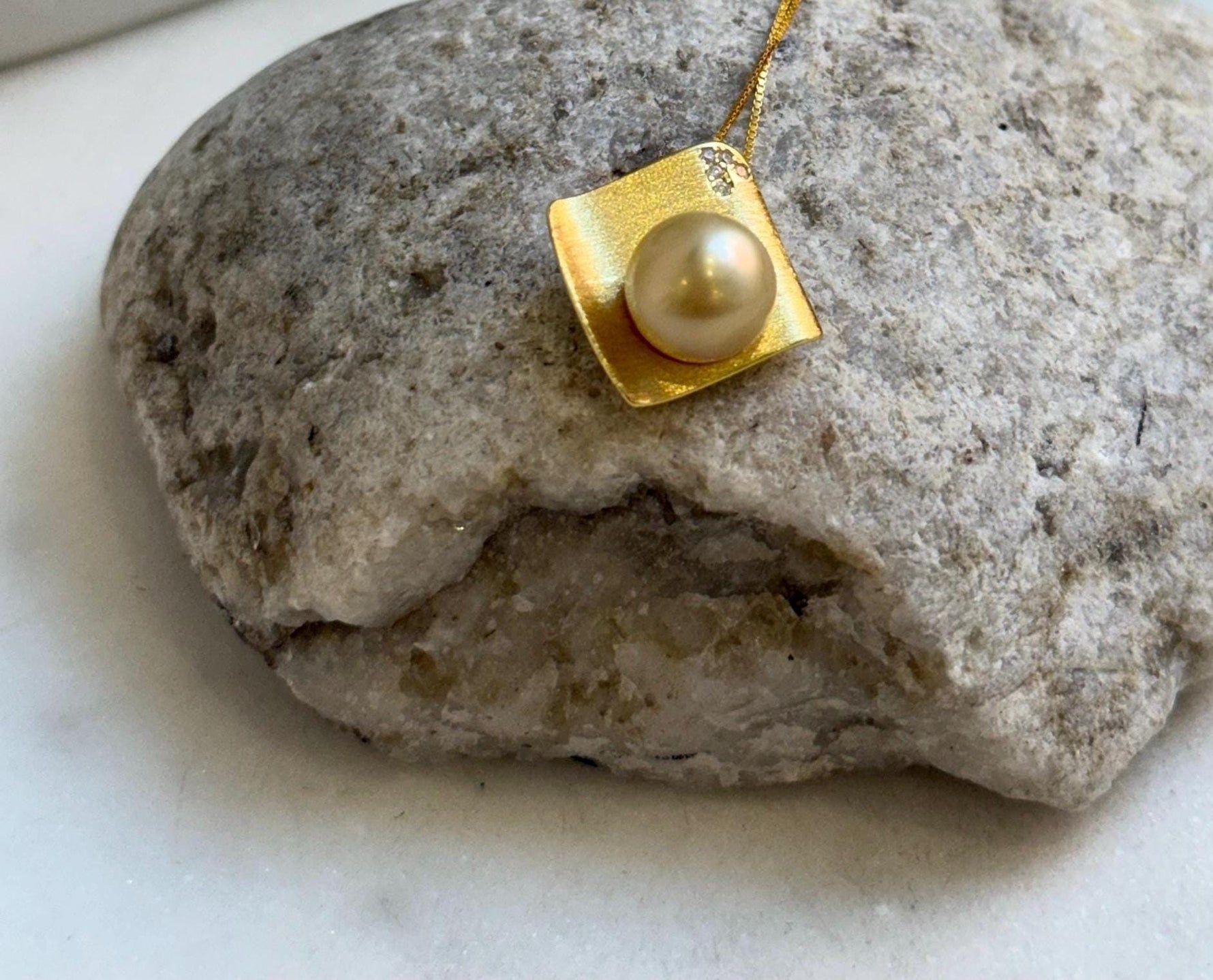 Elly’s 10mm South sea ultra gold Pearl pendant: Extreme luster mirrored, 2x2cm, S925 silver Vintage pendant chain set. gift for her