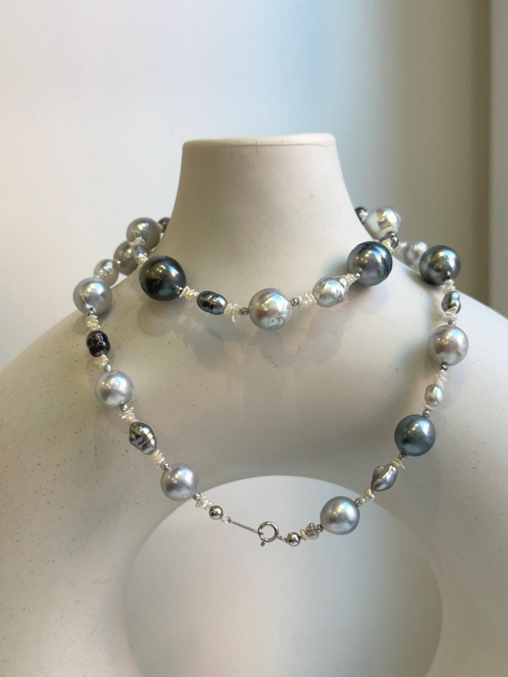 Elly’s Au750 18k White gold saltwater keshi pearls Necklace: Extreme luster, Tahitian Keshi Akoya Ocean pearls, 18.1”, 18k gold elegant unique pearls necklace. gift for her Valentine’s Day