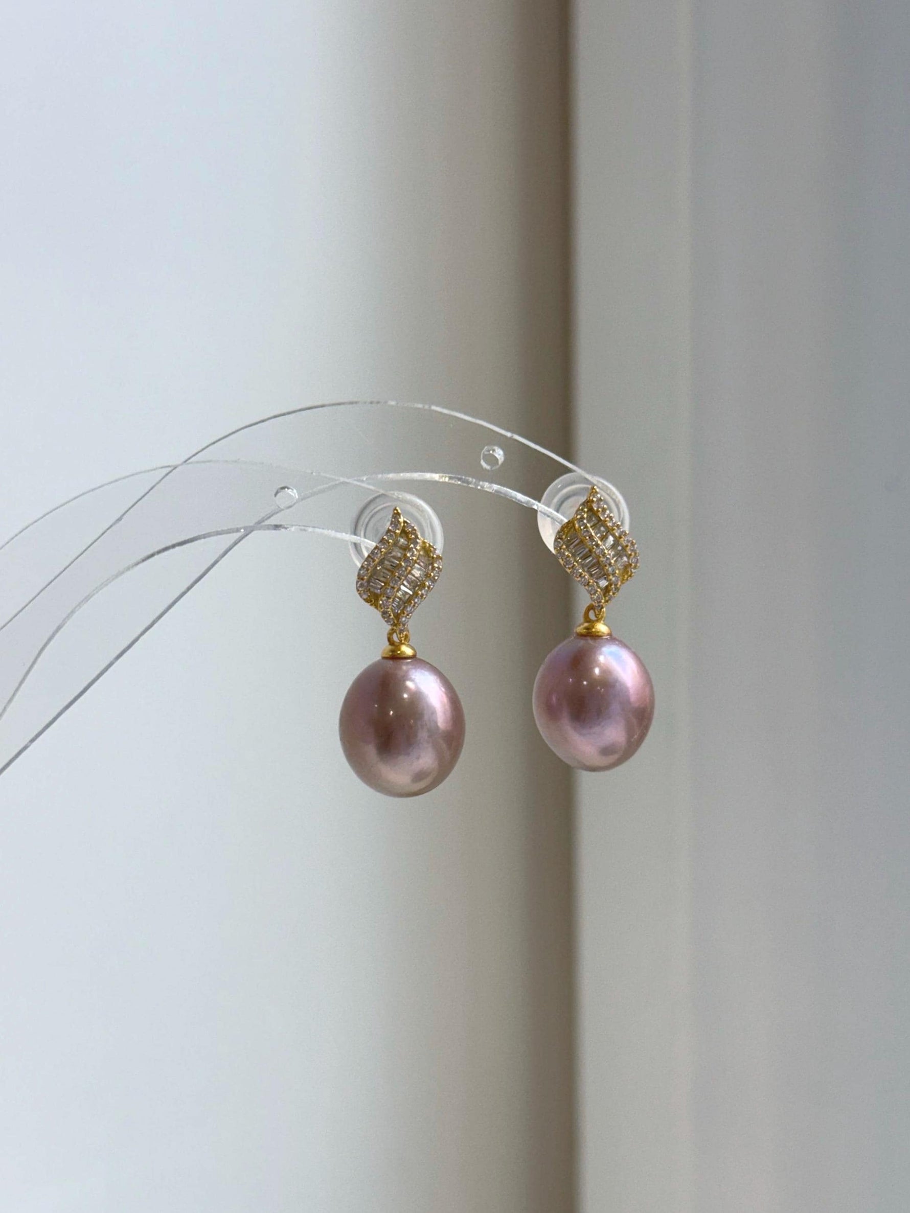 Elly’s 12.6x14.1mm Edison Pearls Earrings: Extreme luster Mirrored, metallic rose pearls green hue, 2.8cm high, S925 silver dangle earrings. daily office pearls earrings
