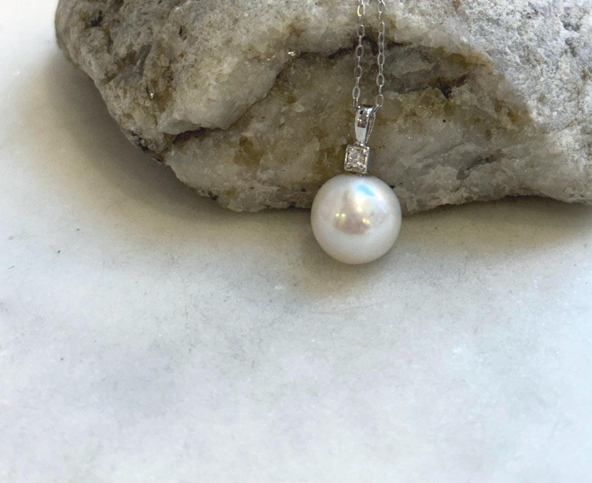 Elly’s 11.3mm White Edison Pearl pendant: Extreme luster mirrored, 2cm, S925 silver minimalist pendant chain set. gift for her